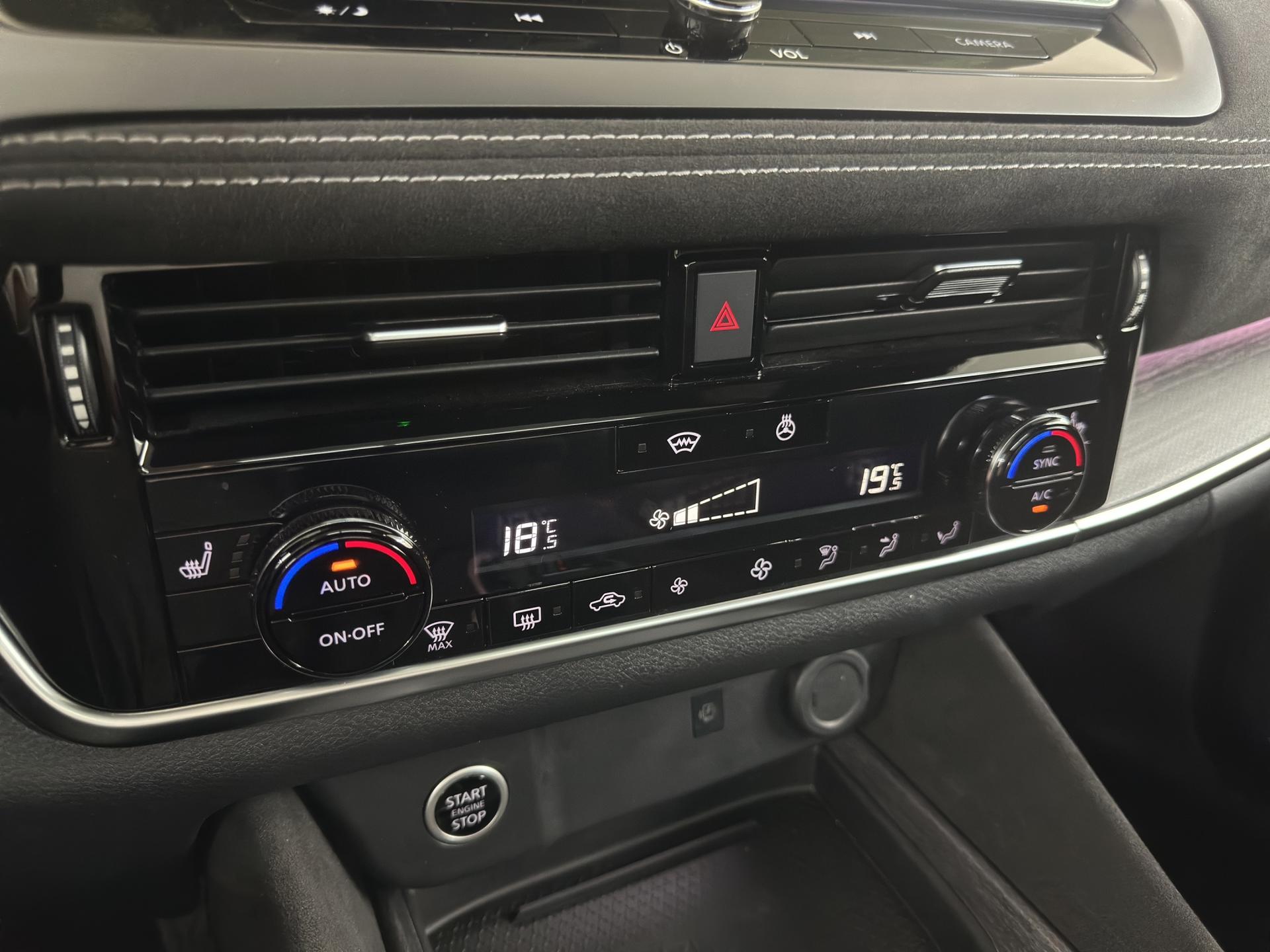 NISSAN Qashqai 1.3 DIG-T MHEV Tekna+ Xtronic 4x4-image-19