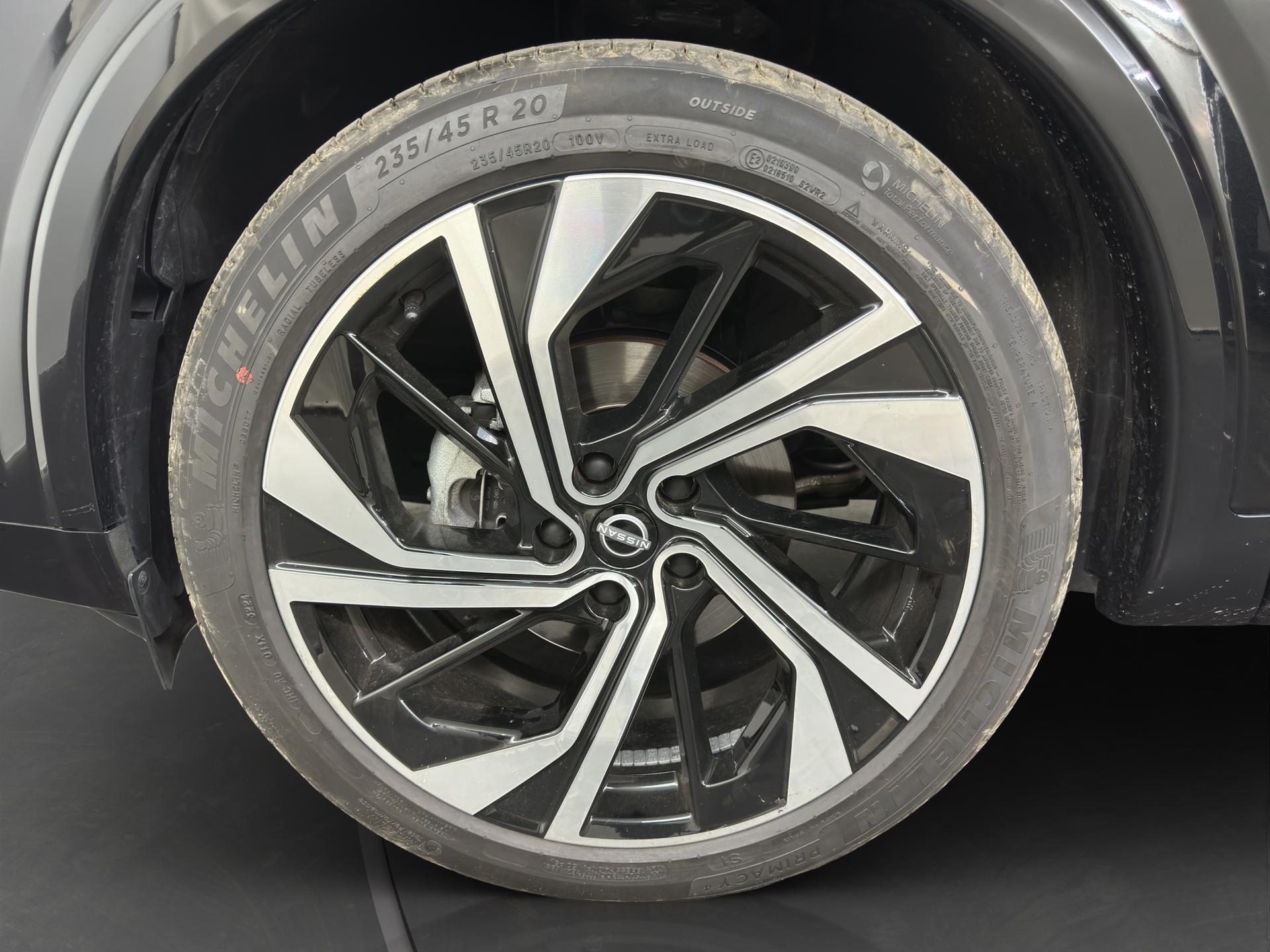 NISSAN Qashqai 1.3 DIG-T MHEV Tekna+ Xtronic 4x4-image-17