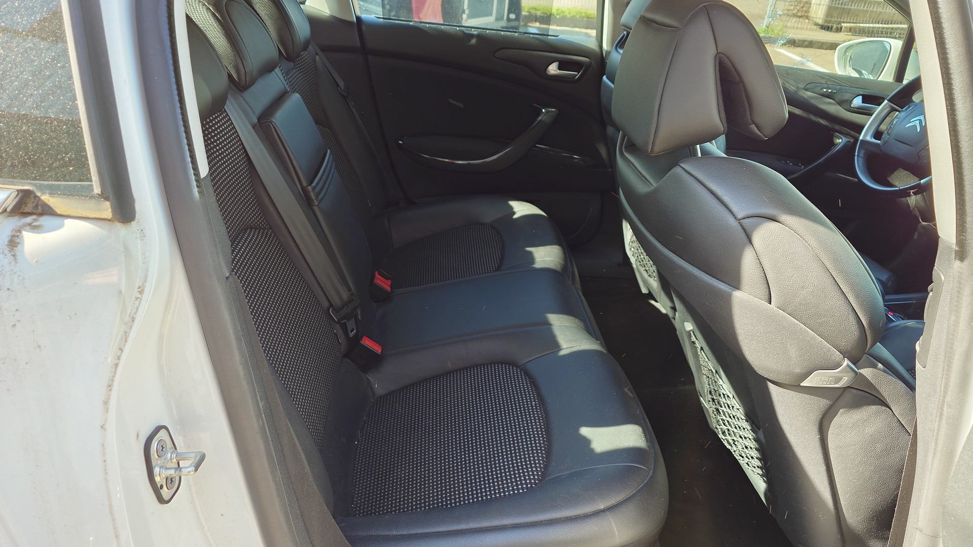 CITROEN C5 Berline 1.6 Turbo Exclusive Automatic-image-13