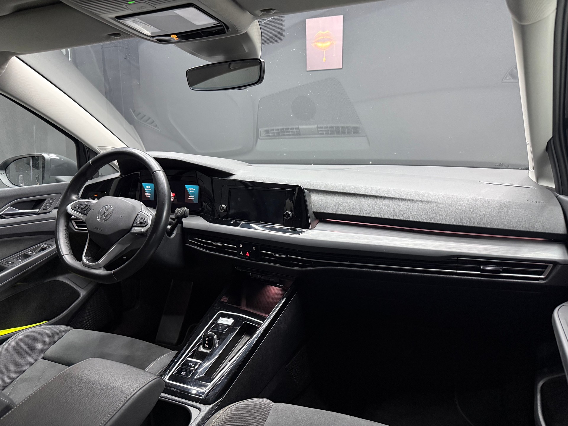 VW Golf 2.0 TSI Style DSG-image-12