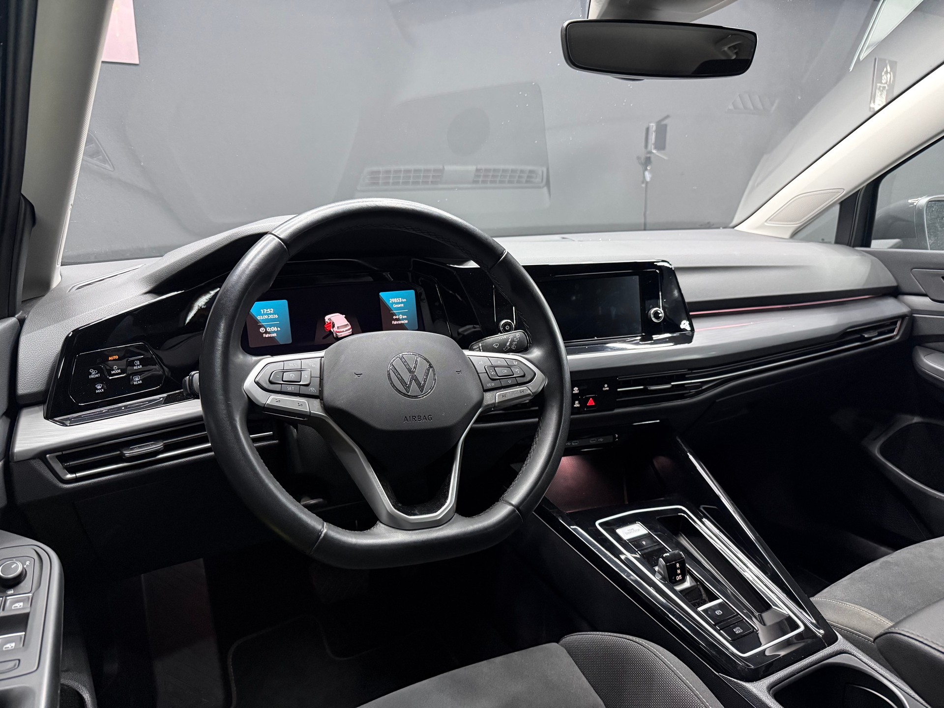 VW Golf 2.0 TSI Style DSG-image-9