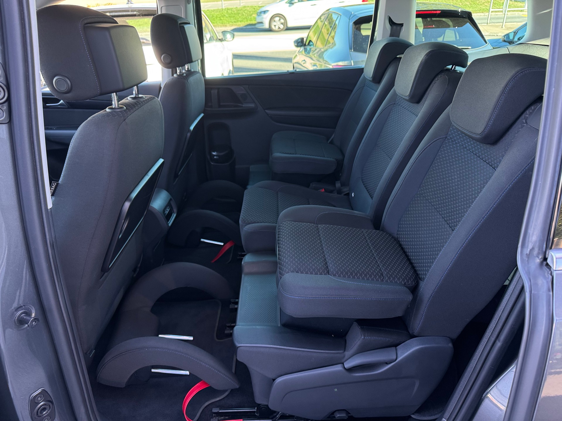VW Sharan 1.4TSI BMT United DSG-image-5