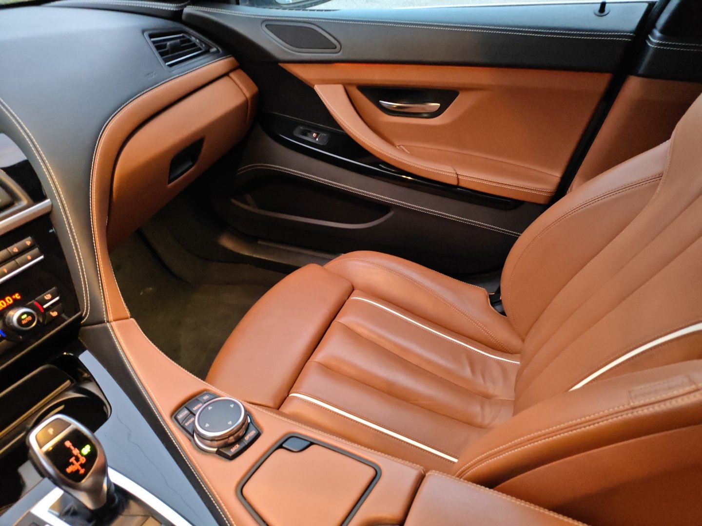 BMW 650i Gran Coupé xDrive – 450 ch V8 – Individual Alcantara, caméra [Expertisé + Garantie 12 mois]-image-16