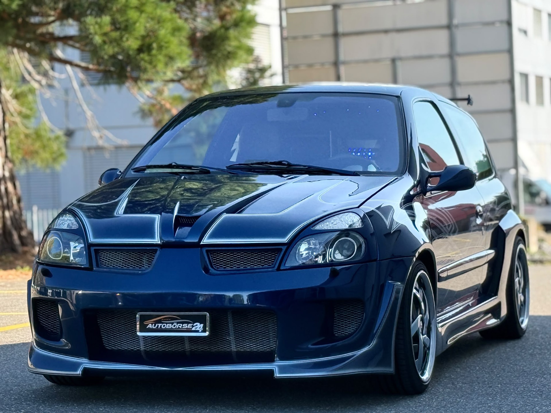 RENAULT Clio 2.0 16V Sport ESP
