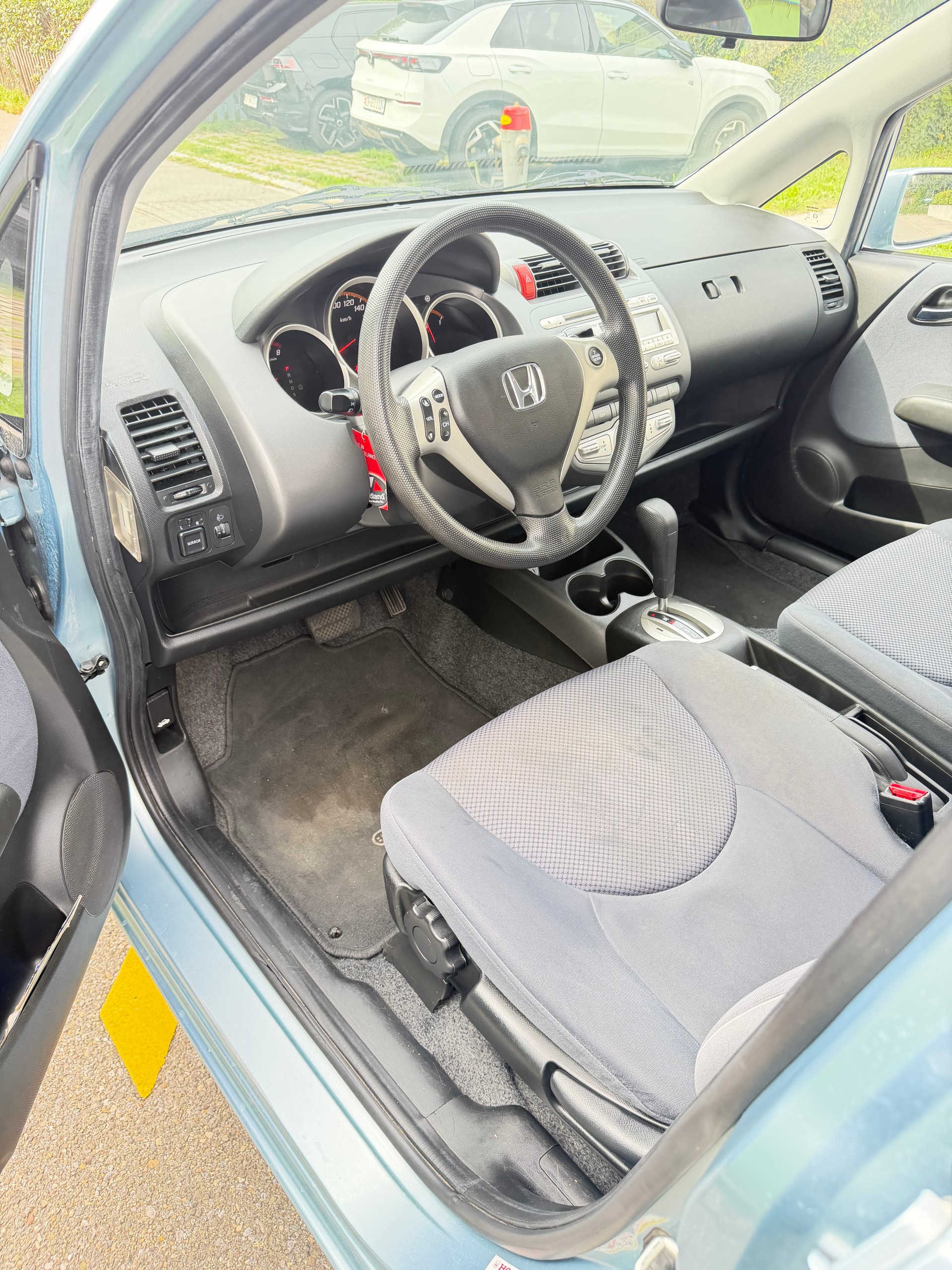 HONDA Jazz 1.4i LS Formula 1 CVT/ FRISCH AB MFK & SERVICE-image-8