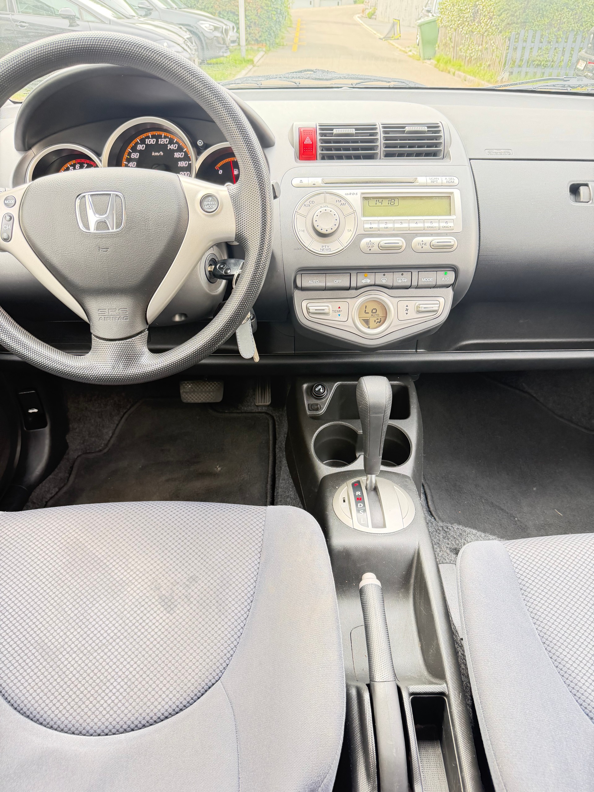 HONDA Jazz 1.4i LS Formula 1 CVT/ FRISCH AB MFK & SERVICE-image-7