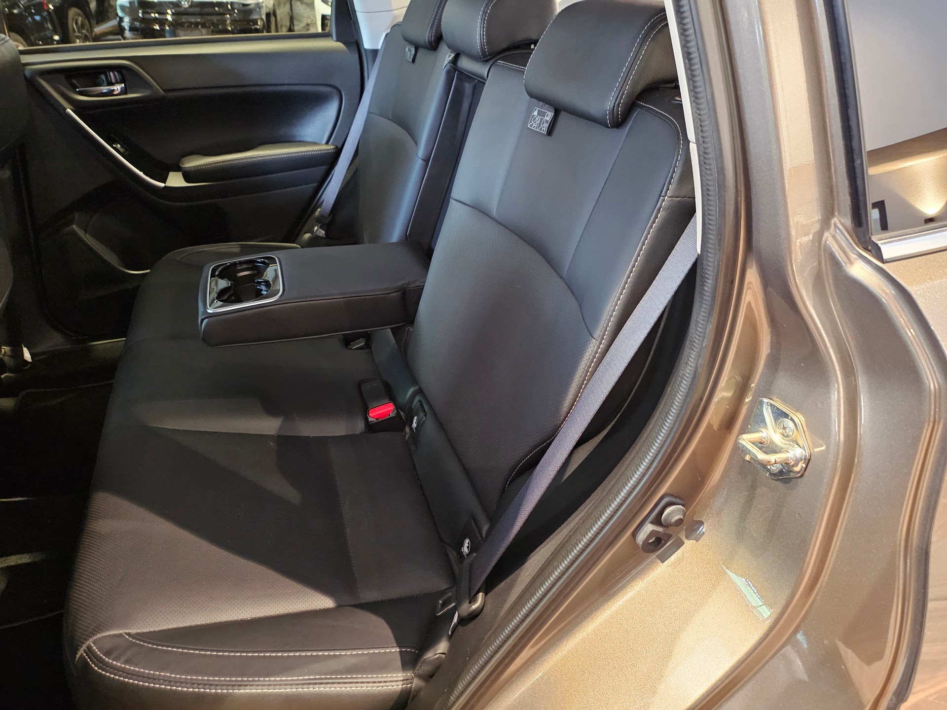 SUBARU Forester 2.0i Executive Lineartronic 🔥Standheizung🔥AHK 2000KG🔥-image-22