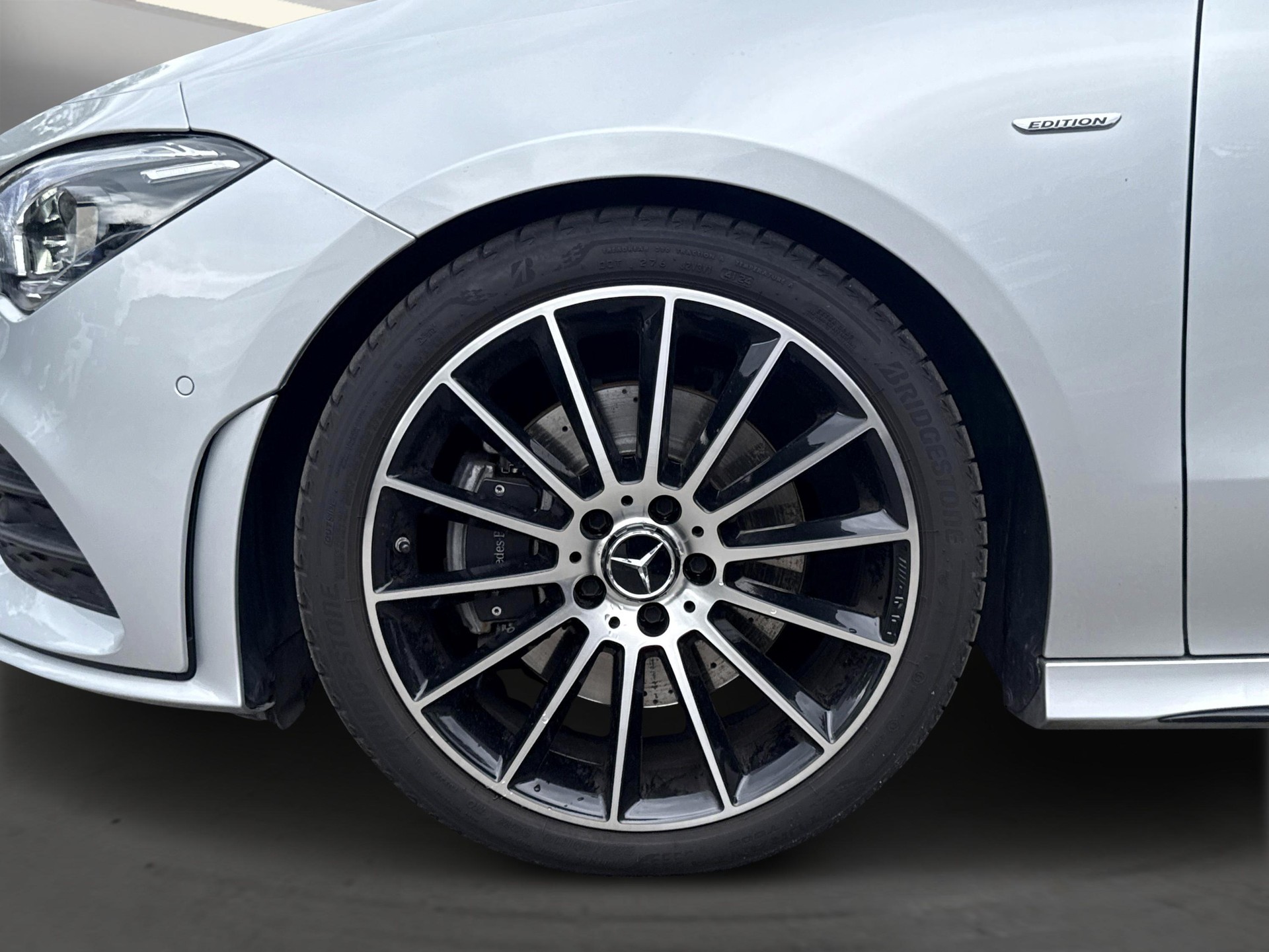 MERCEDES-BENZ CLA 220 d 4Matic AMG Line-image-6