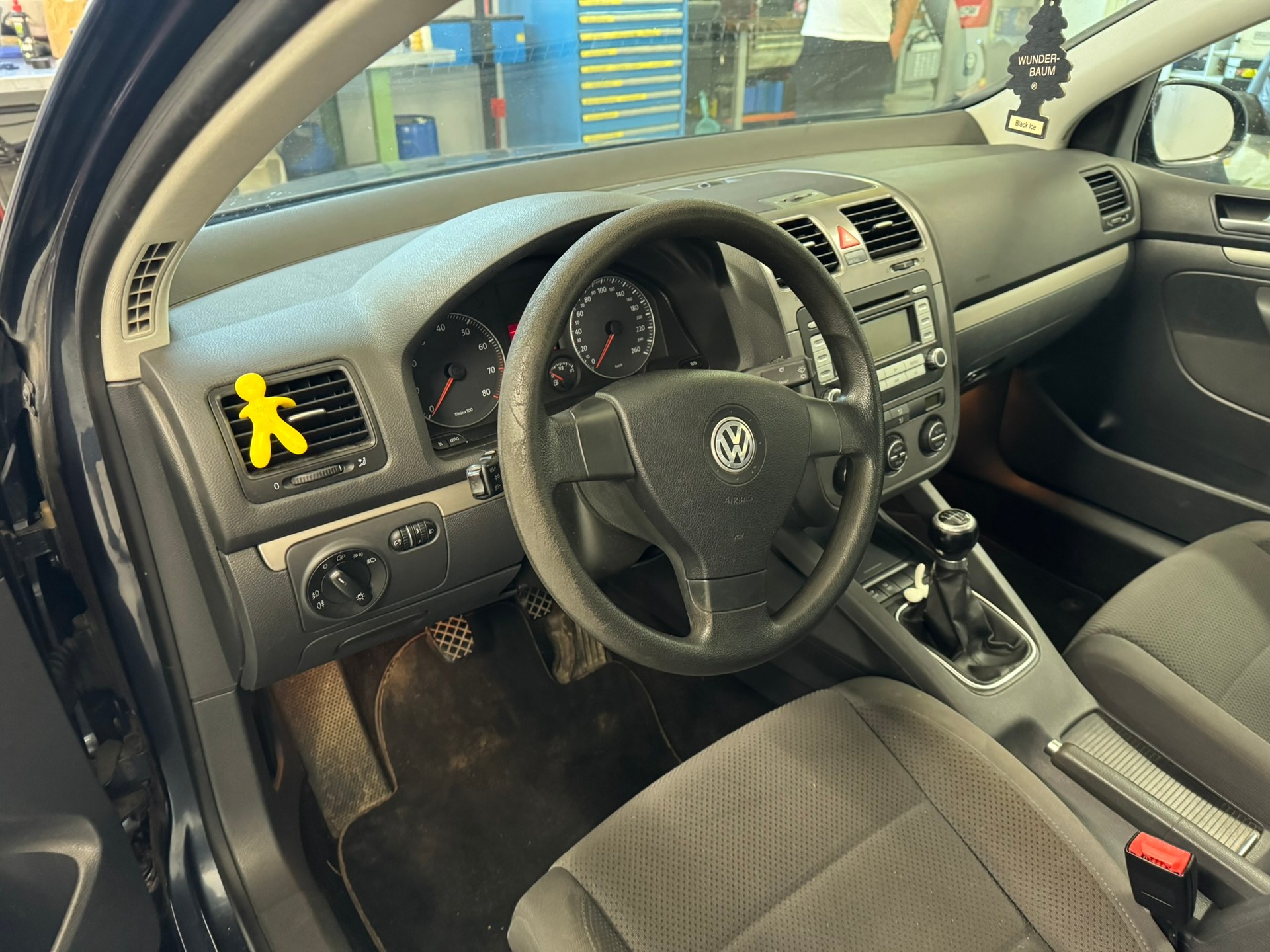 VW Golf 2.0 FSI Sportline 4Motion-image-8