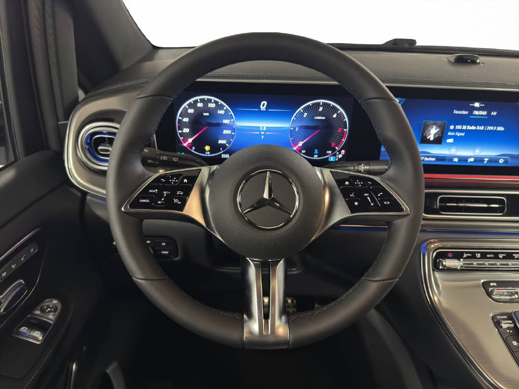 MERCEDES-BENZ V 300 d Exclusive Swiss Edition 4Matic Lang-image-11
