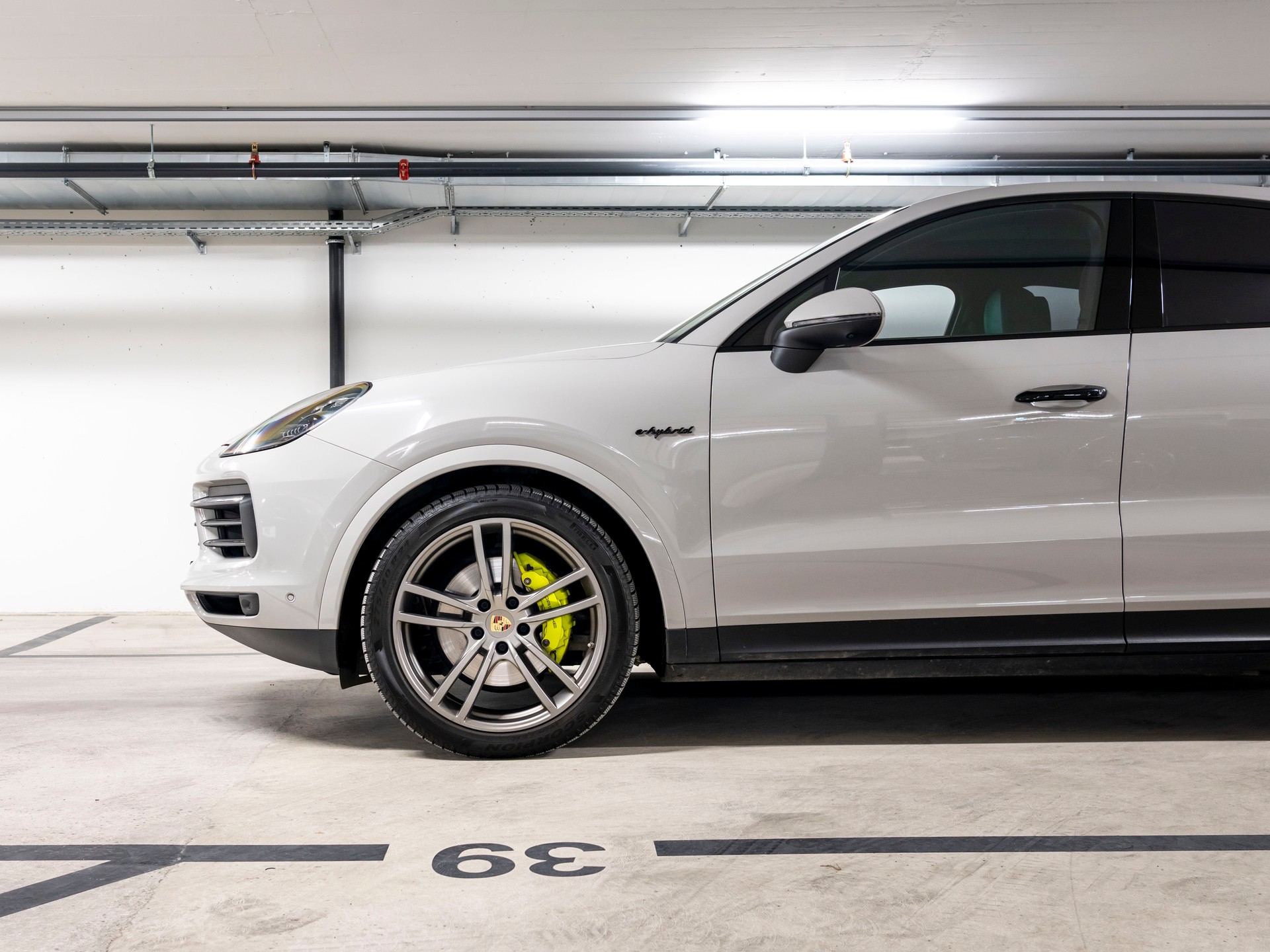 PORSCHE Cayenne Coupé E-Hybrid-image-5