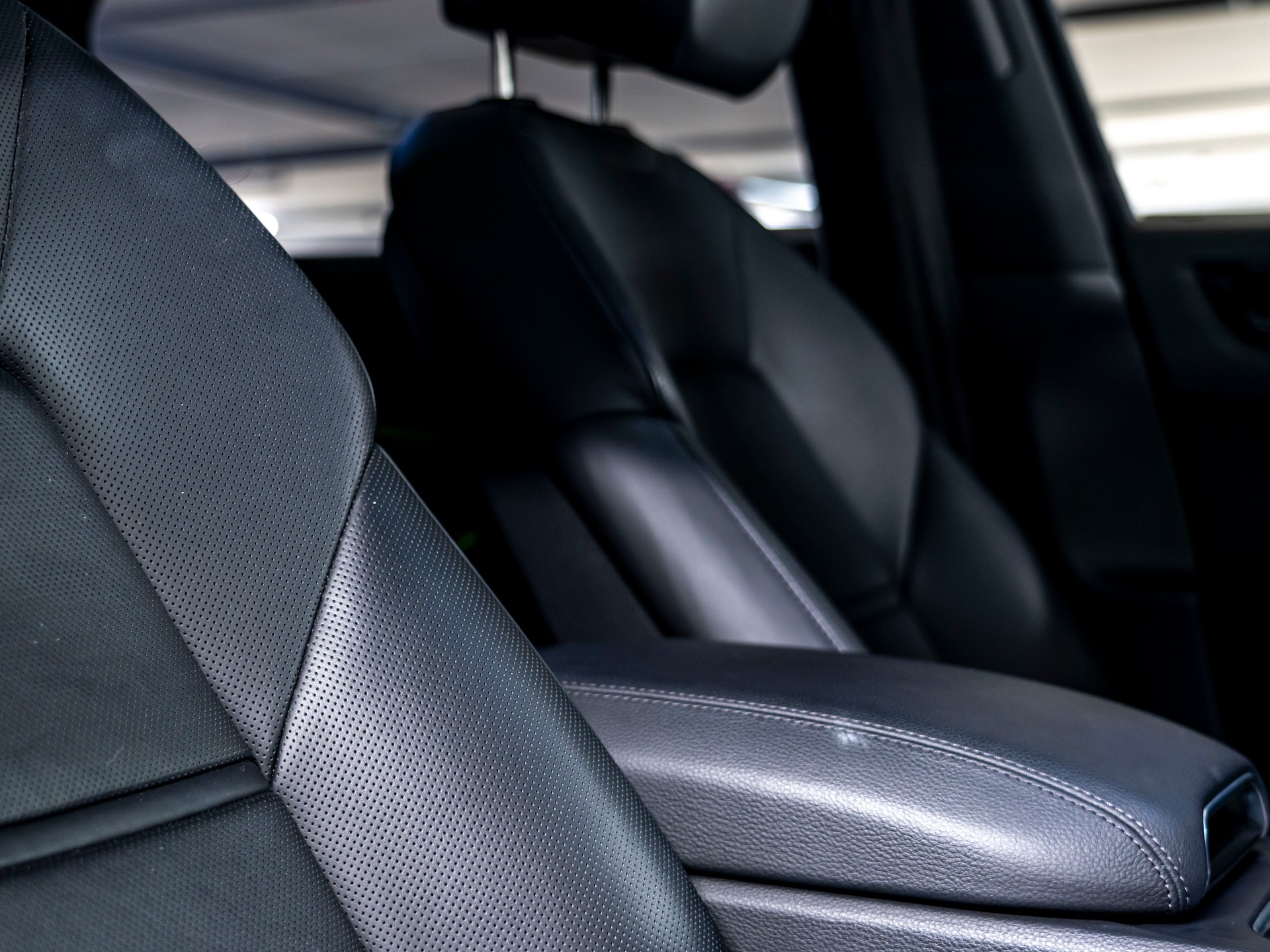 PORSCHE Cayenne Coupé E-Hybrid-image-25