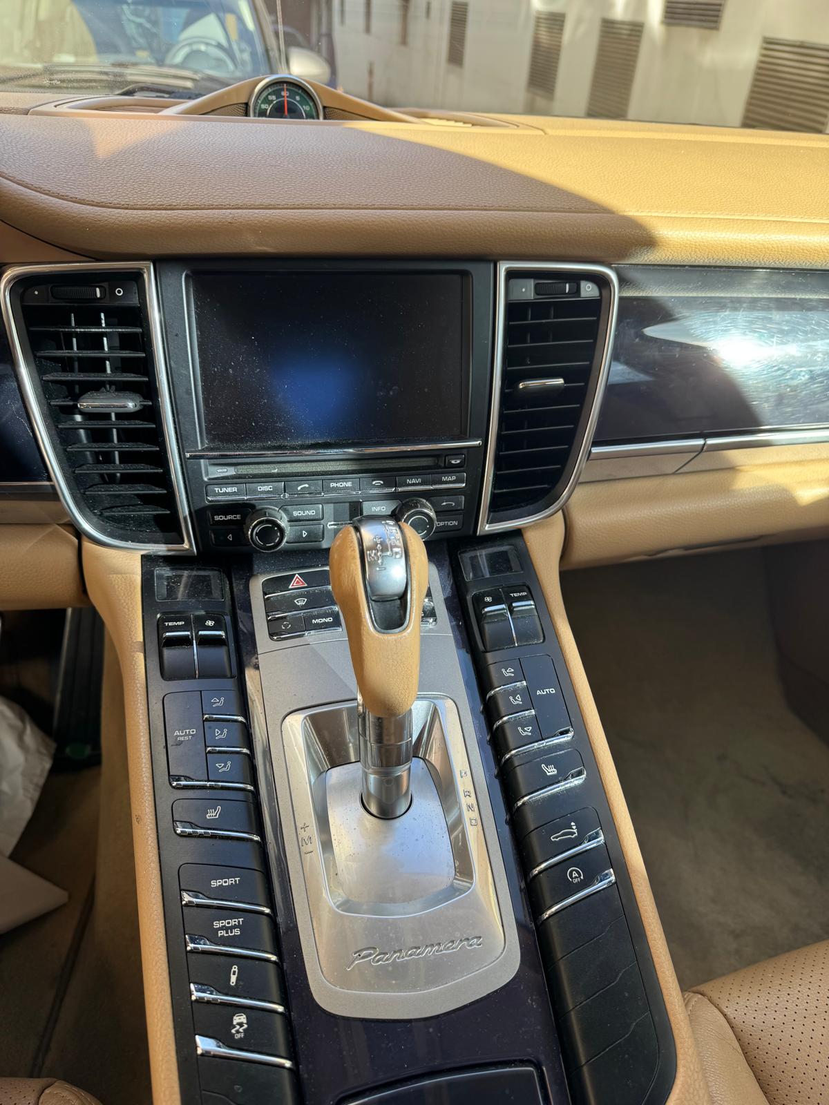 PORSCHE Panamera 3.0 Diesel Tiptronic-image-1