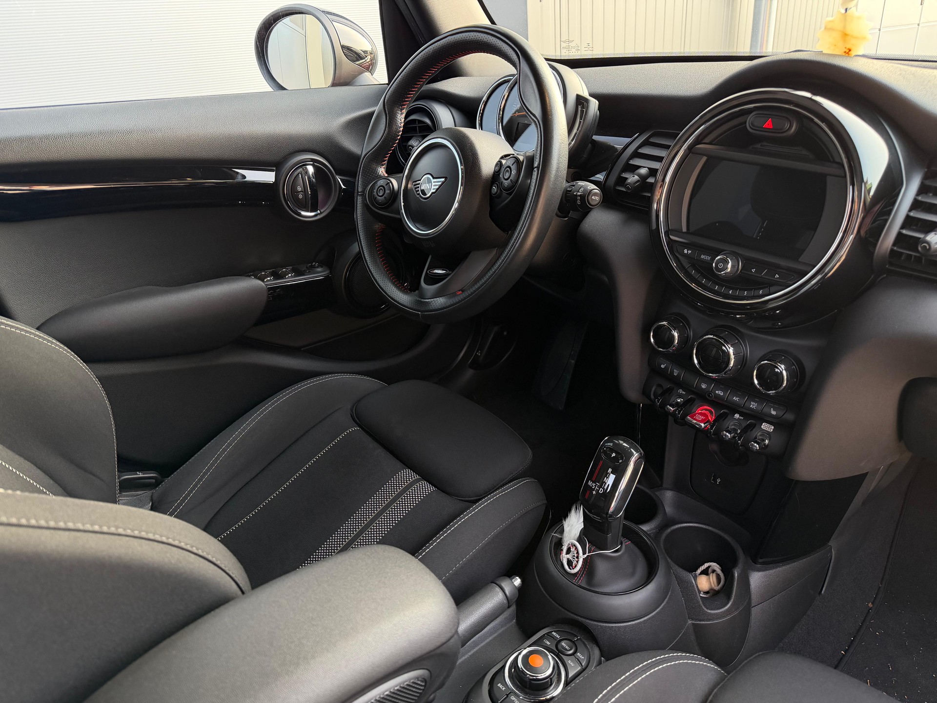 MINI Cooper S 5door 2.0T 192 ( Édition limitée 4/15 )-image-7