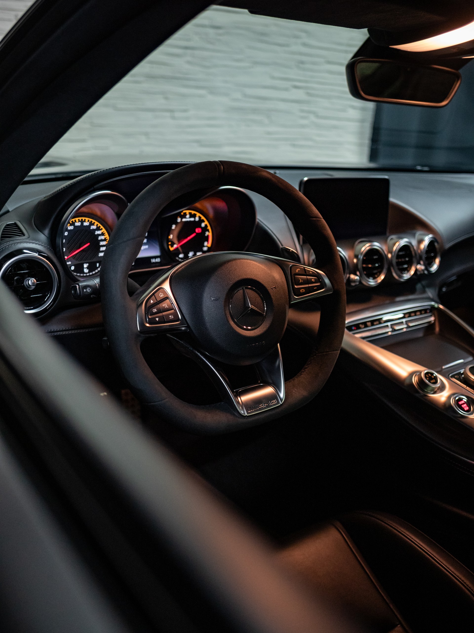 MERCEDES-BENZ AMG GT S Speedshift DCT-image-6