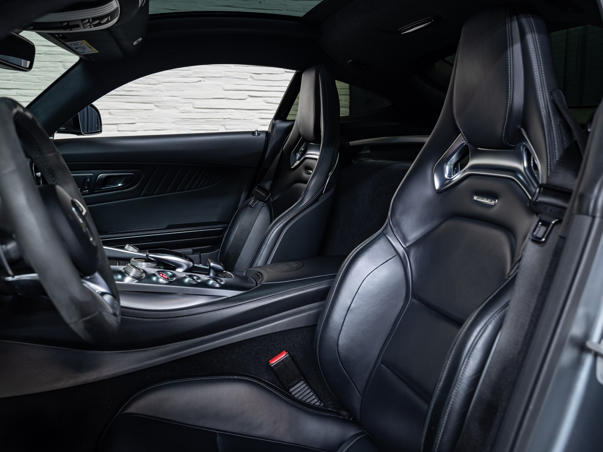 MERCEDES-BENZ AMG GT S Speedshift DCT-image-4
