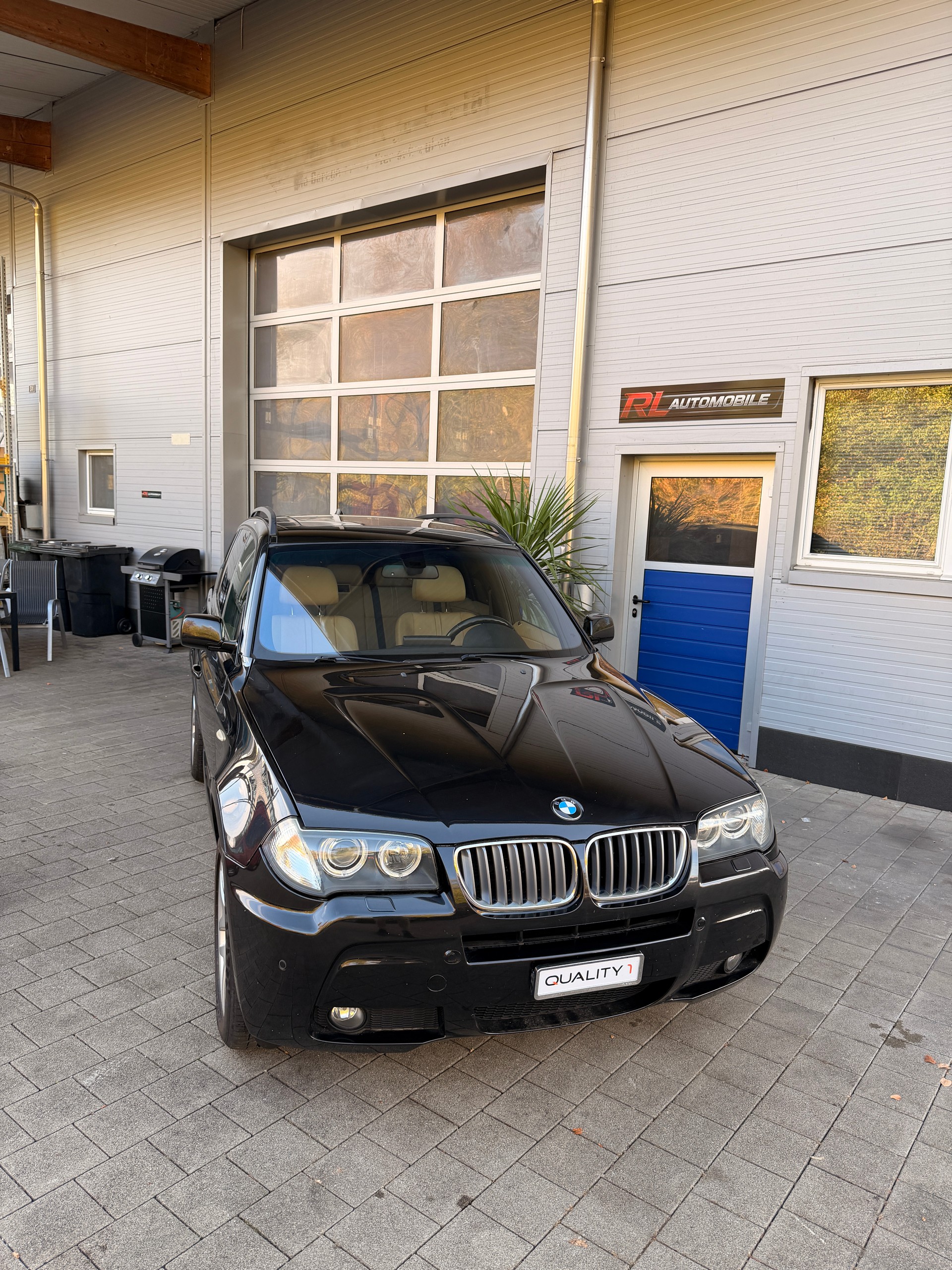 BMW 30i xDrive-image-0
