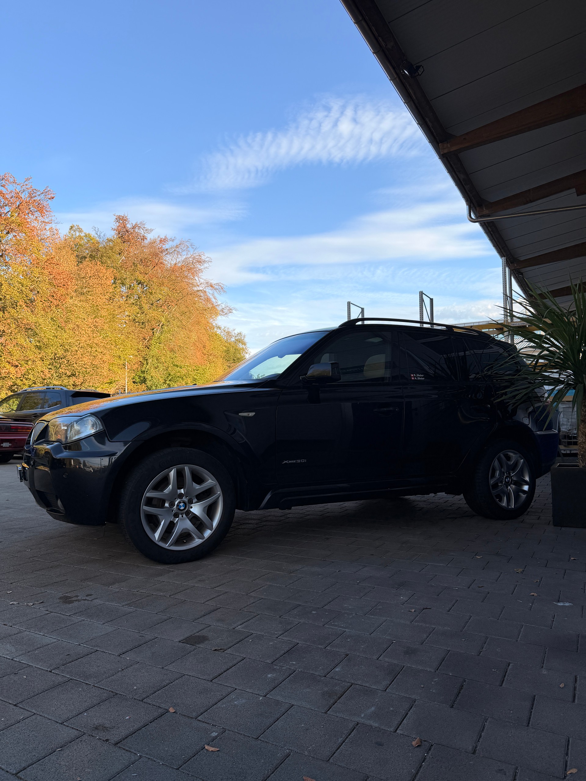 BMW 30i xDrive-image-3