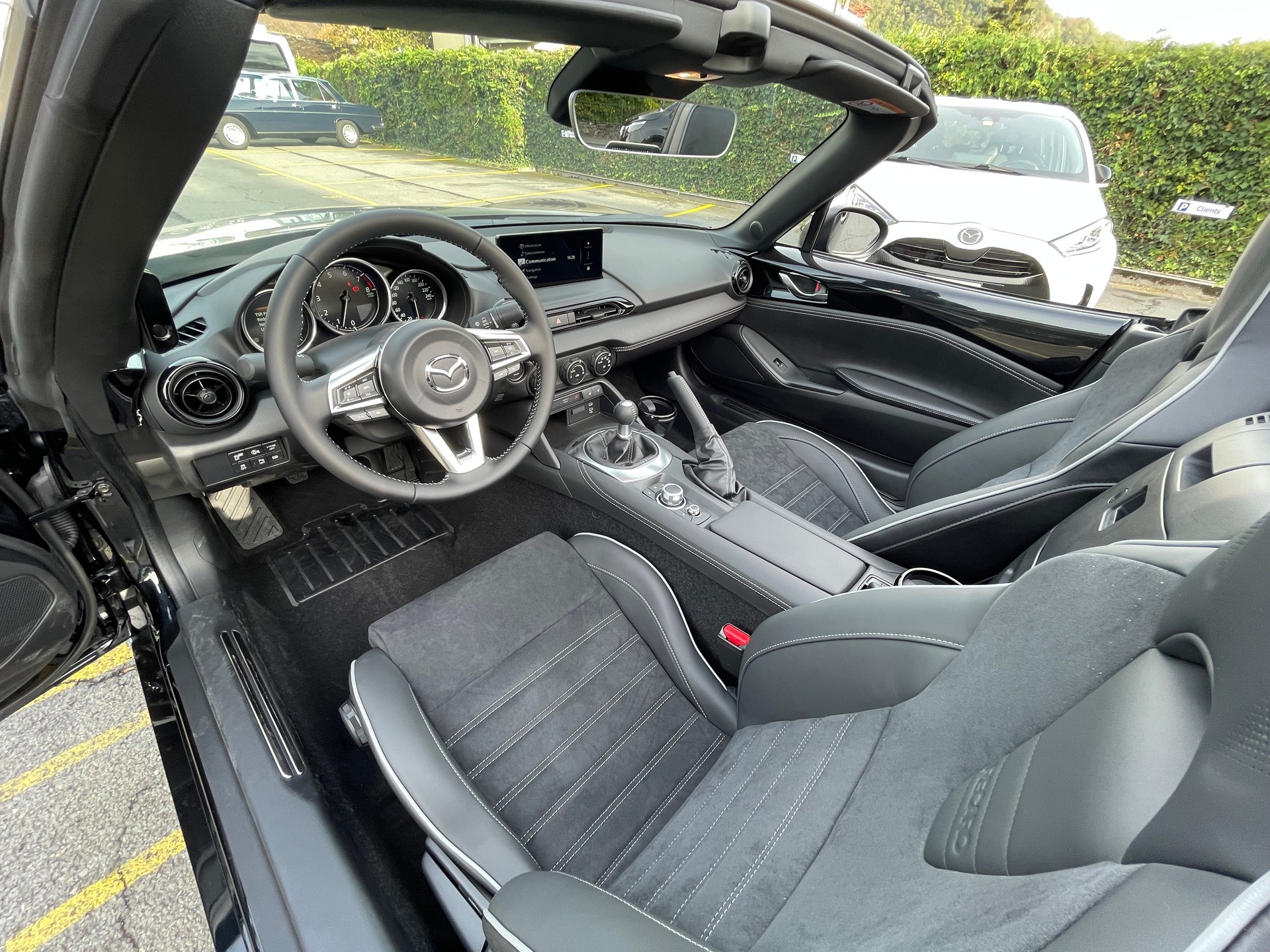 MAZDA MX-5 Skyactiv-G 132 Homura-image-10