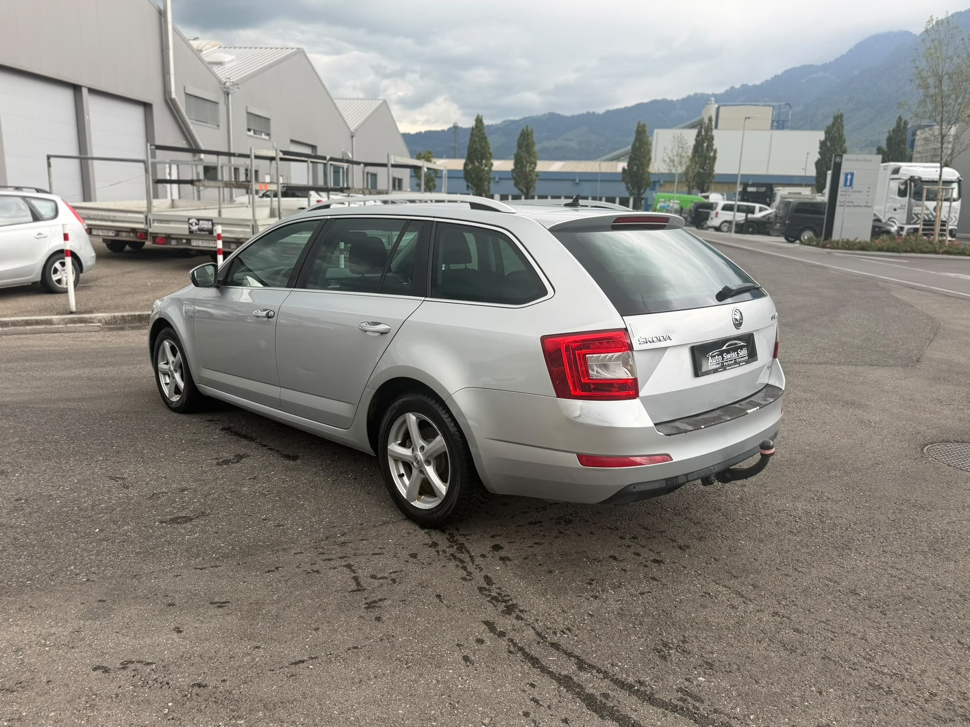 SKODA Octavia Combi 1.8 TSI Ambition 4x4 DSG-image-3