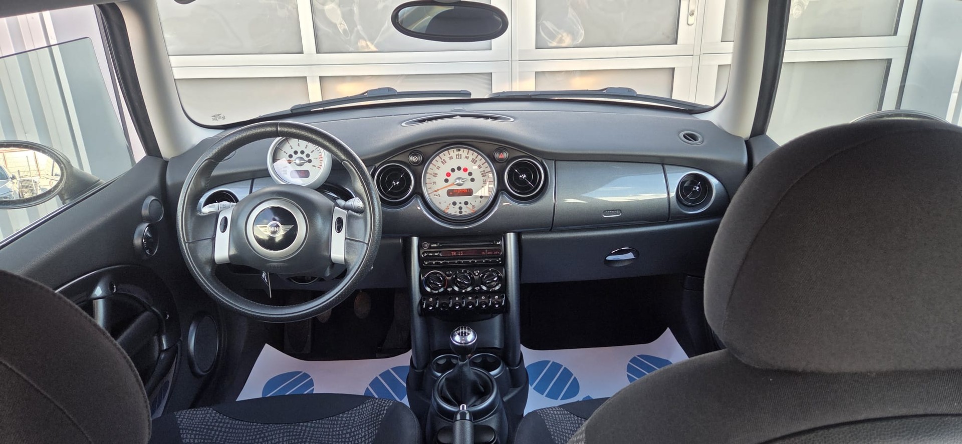 MINI One-image-7