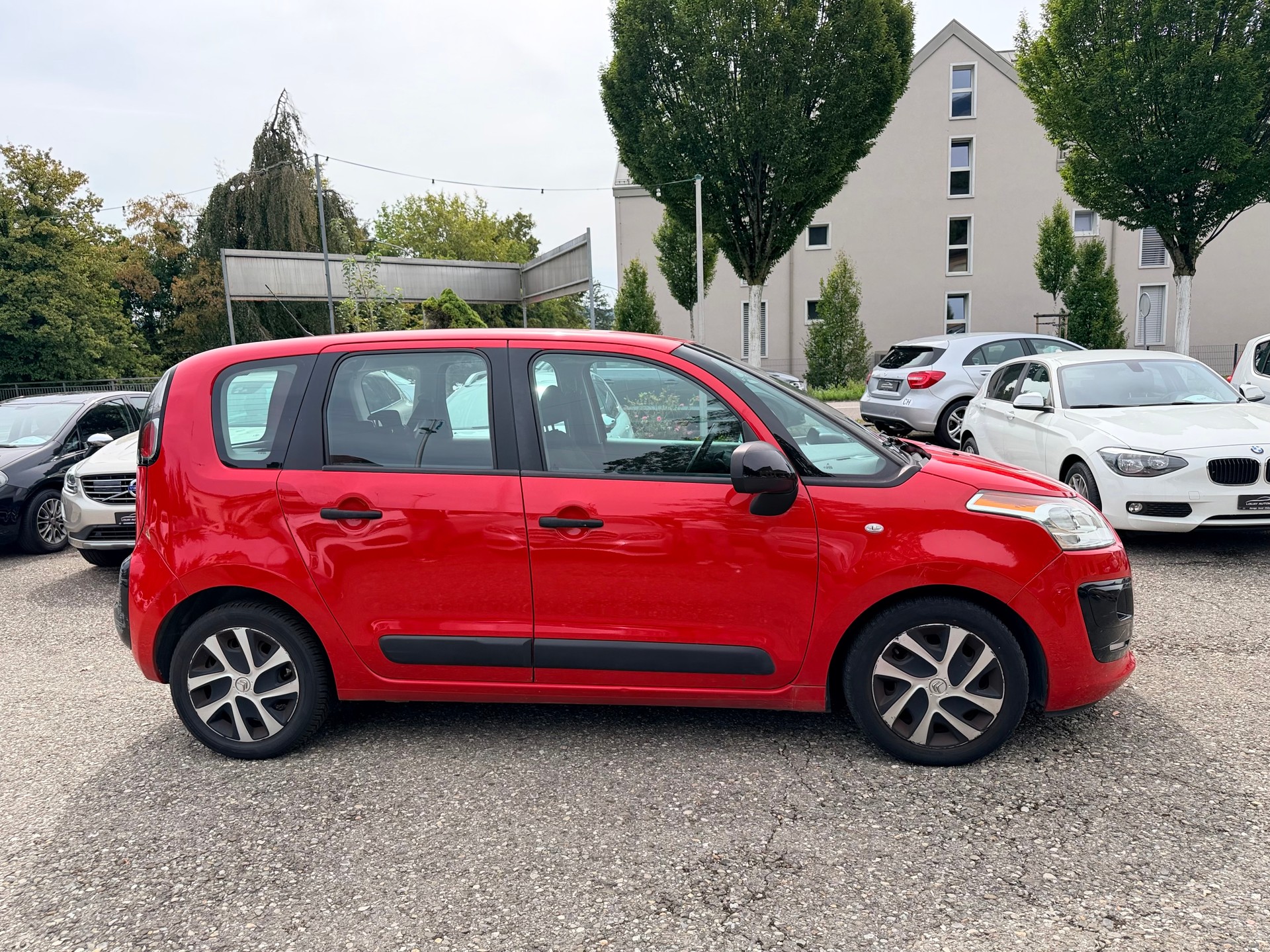 CITROEN C3 Picasso 1.6 HDi Exclusive EGS6-image-5