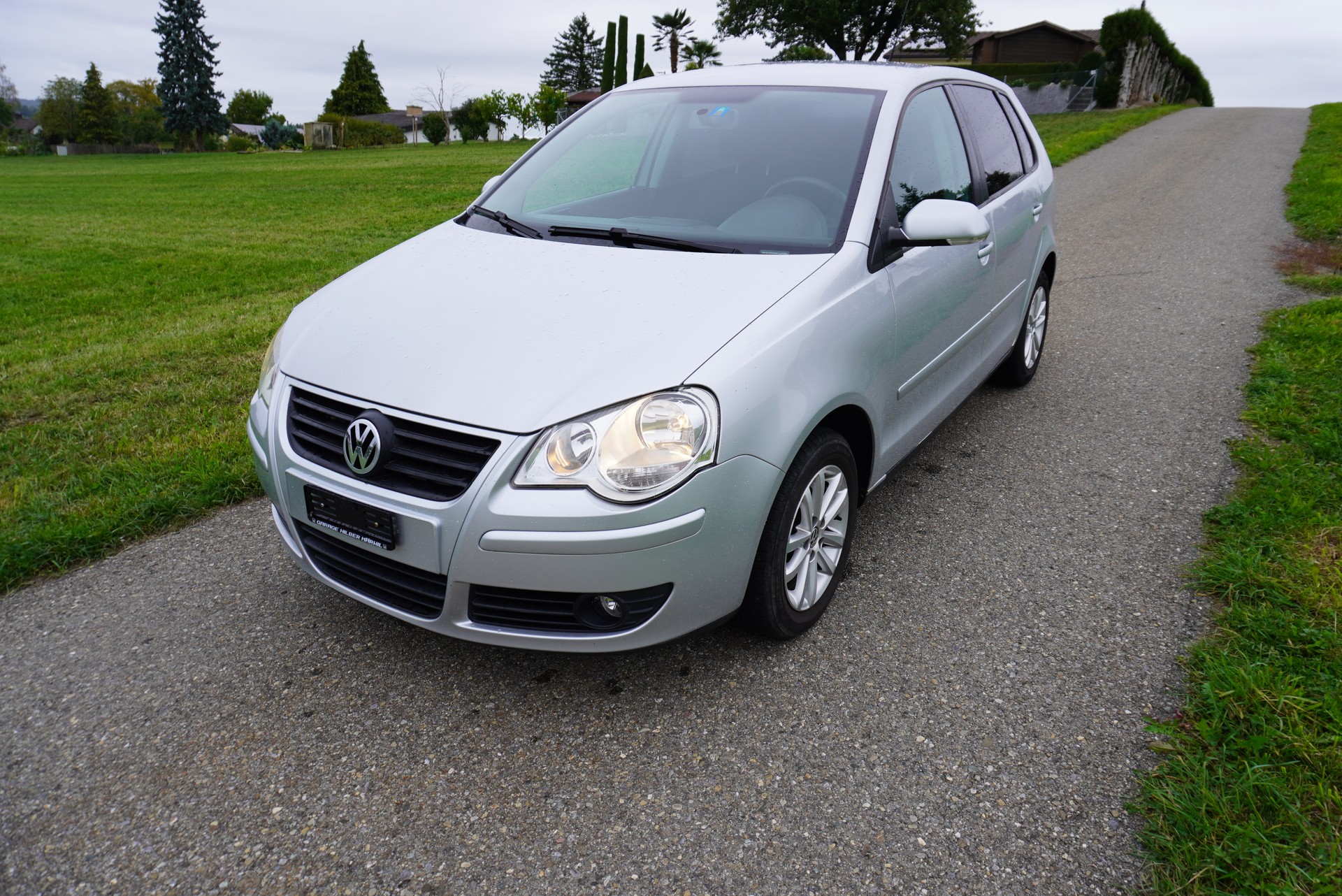 VW Polo 1.4 16V Comfortline Automatic-image-0