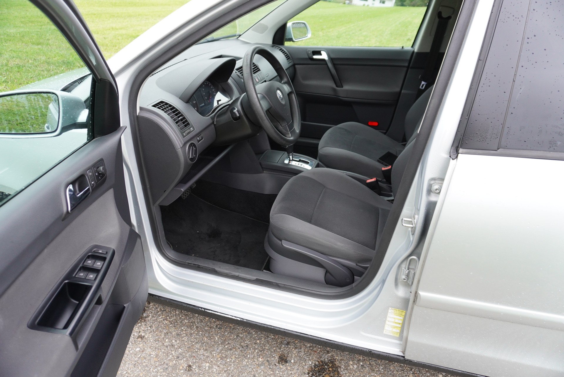 VW Polo 1.4 16V Comfortline Automatic-image-7