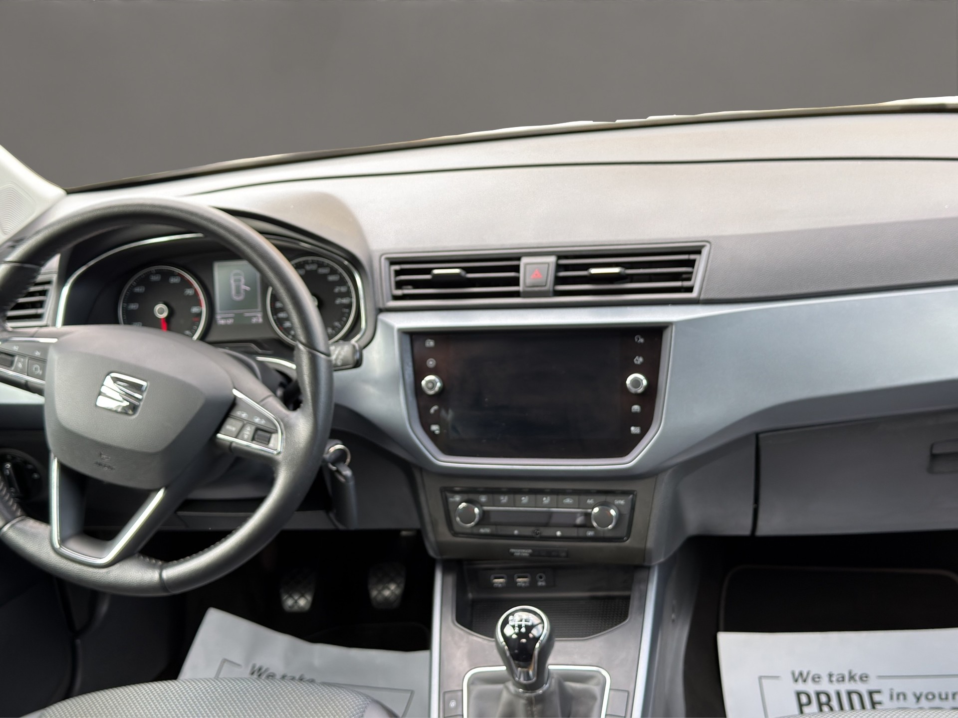 SEAT Arona 1.0 TSI Eco Style-image-14