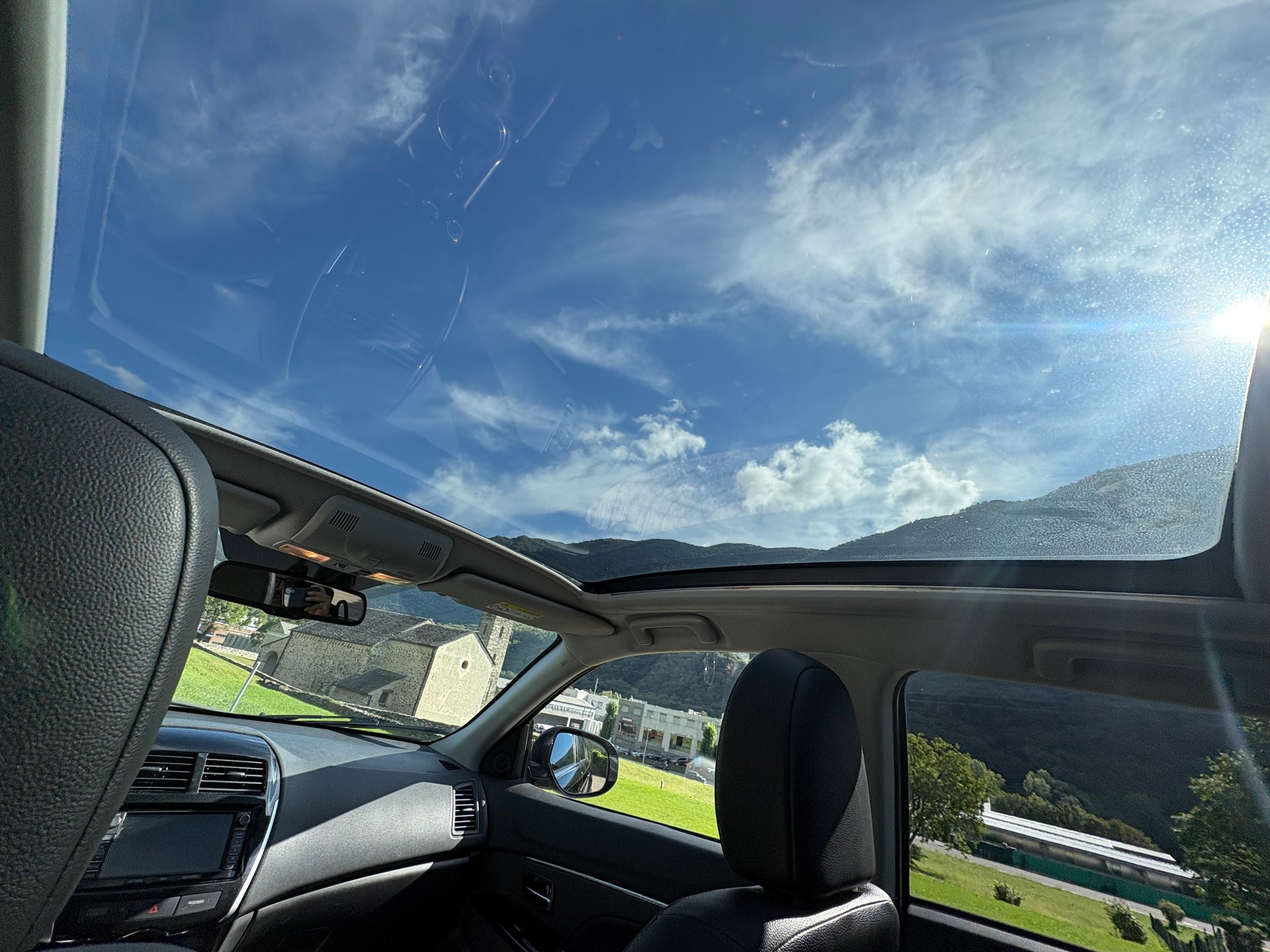 PEUGEOT 4008 1.6 HDi Allure 4WD-image-11
