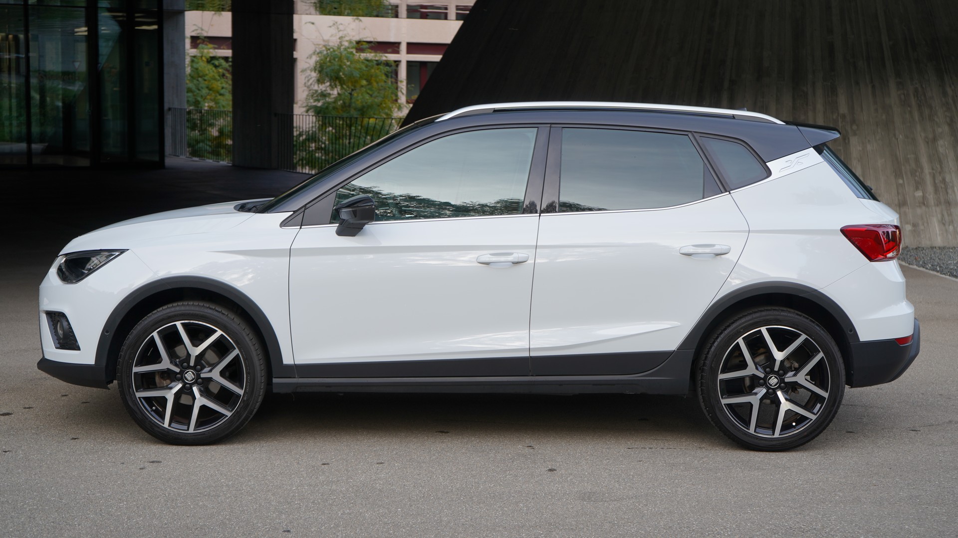 SEAT Arona 1.5 Eco TSI FR DSG-image-5