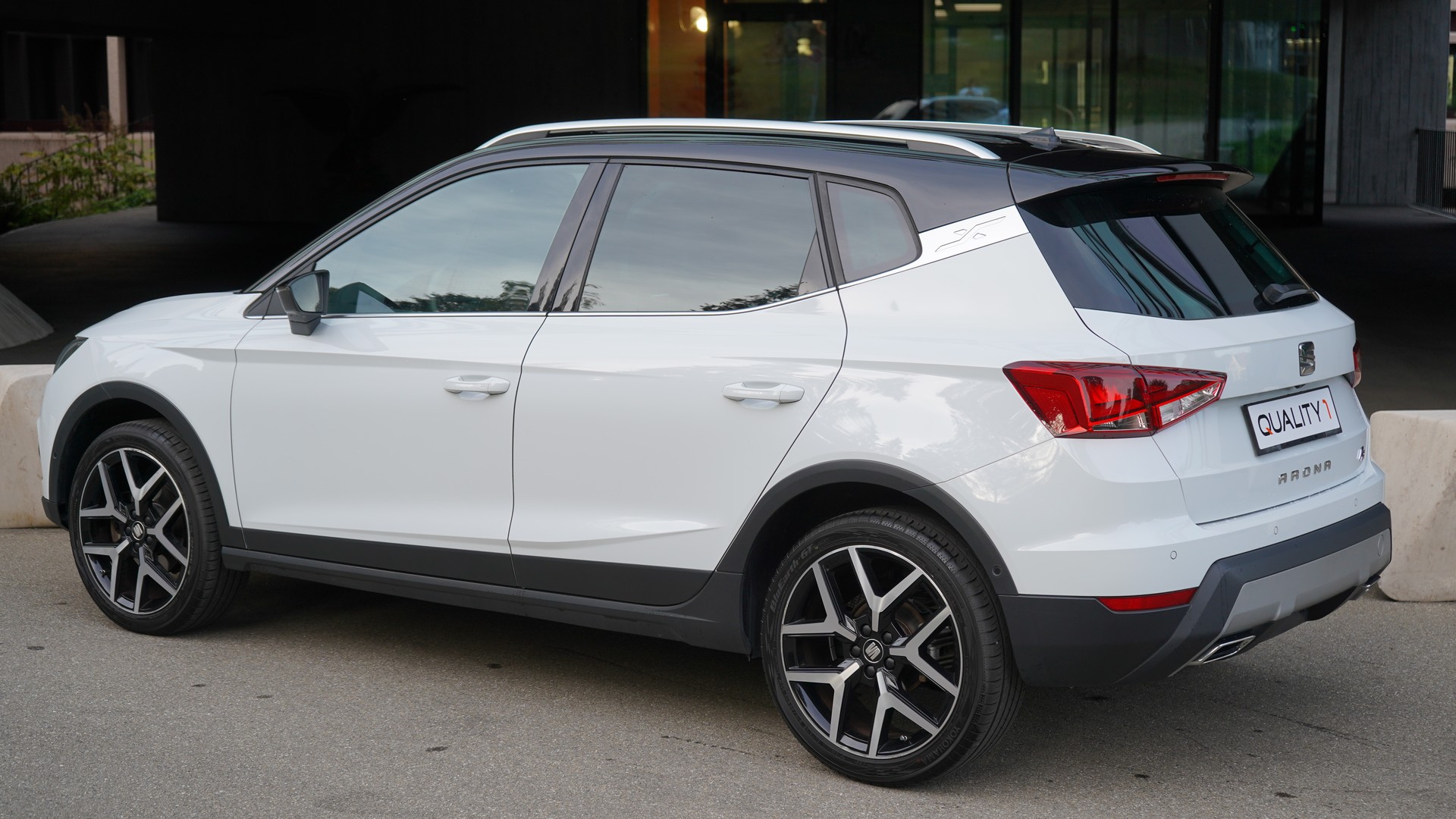 SEAT Arona 1.5 Eco TSI FR DSG-image-2
