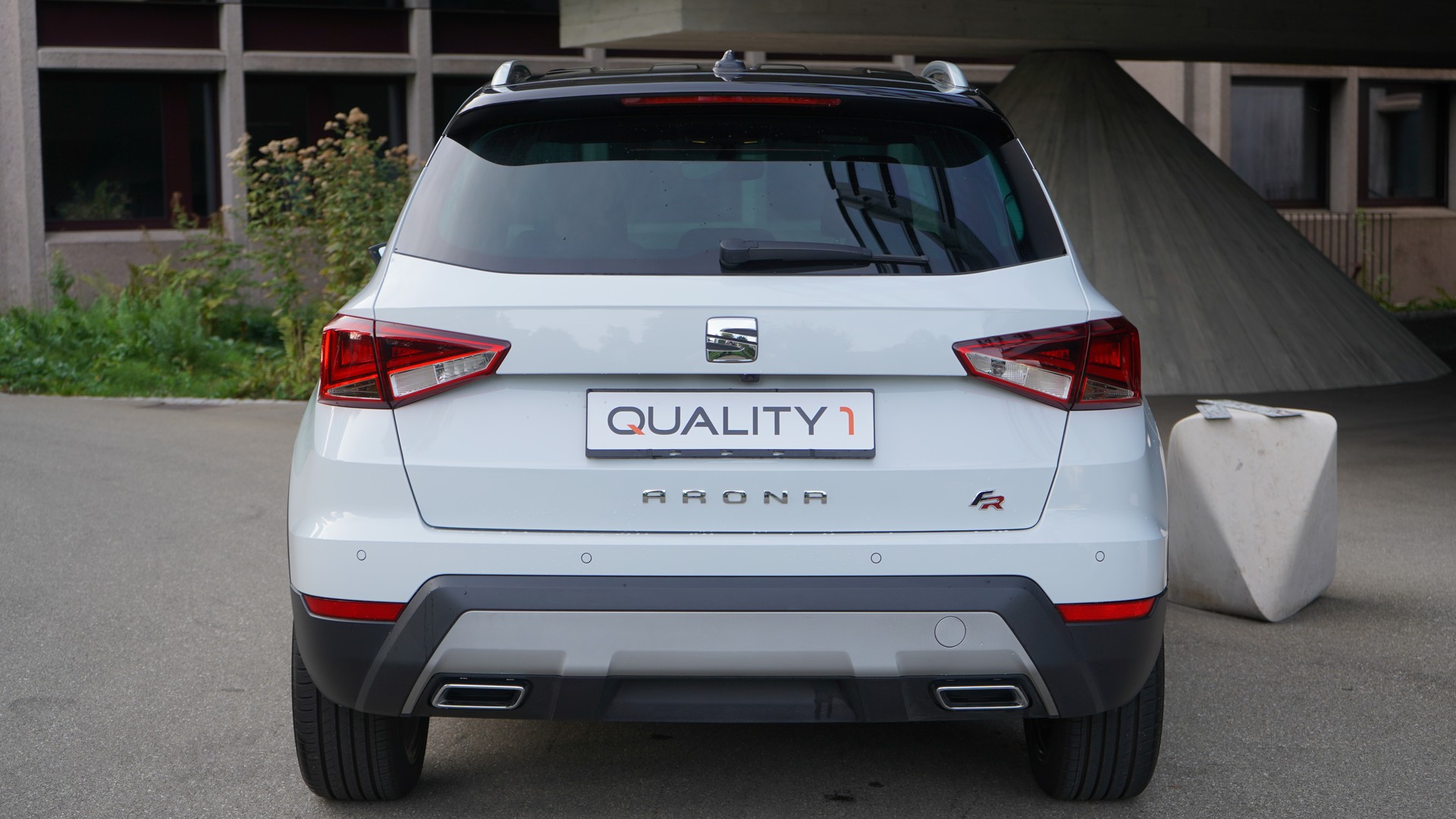 SEAT Arona 1.5 Eco TSI FR DSG-image-4
