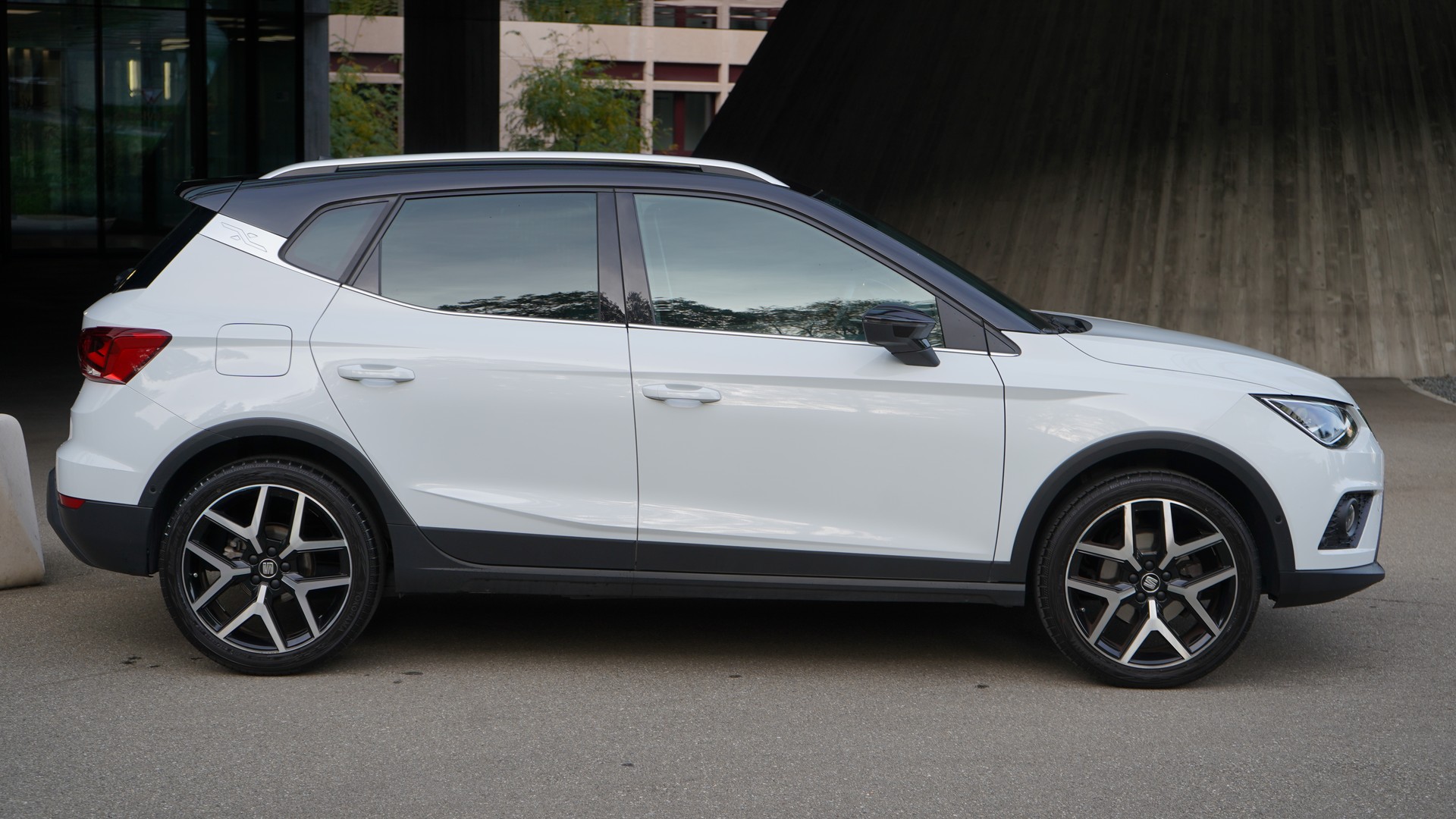SEAT Arona 1.5 Eco TSI FR DSG-image-3