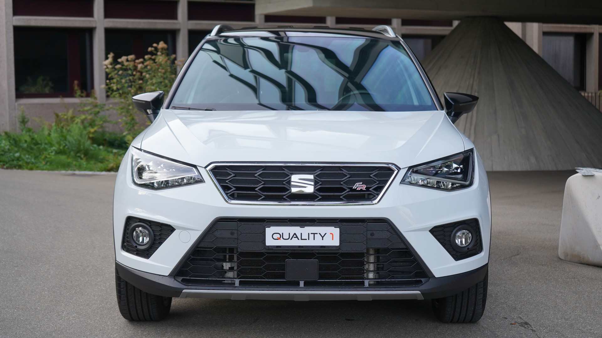 SEAT Arona 1.5 Eco TSI FR DSG-image-1