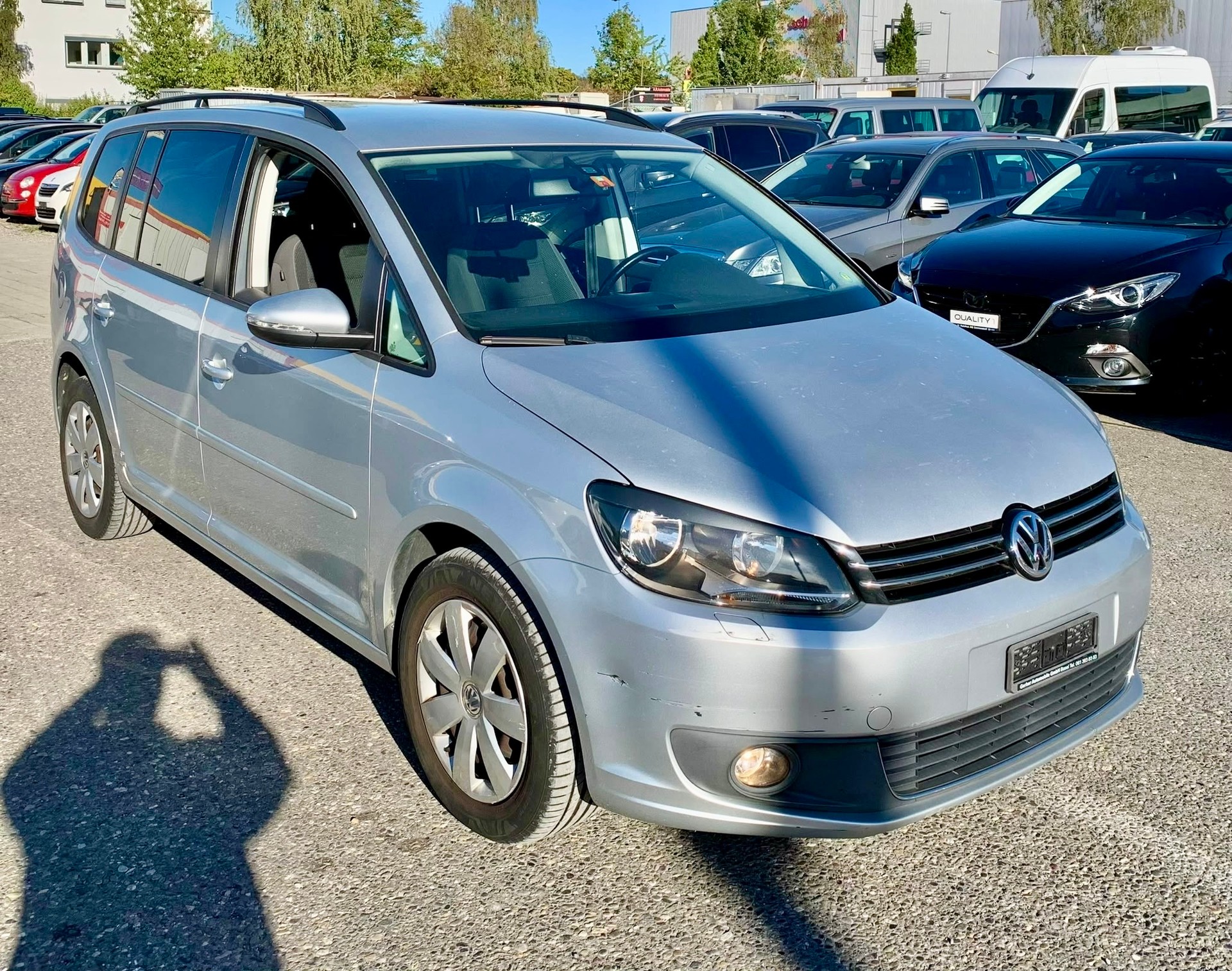 VW Touran 2.0 TDI BMT Comfortline DSG Automat (Klimatronik * Sensoren * Sitzheizung * Sensoren + Navigation * BO5)-image-3