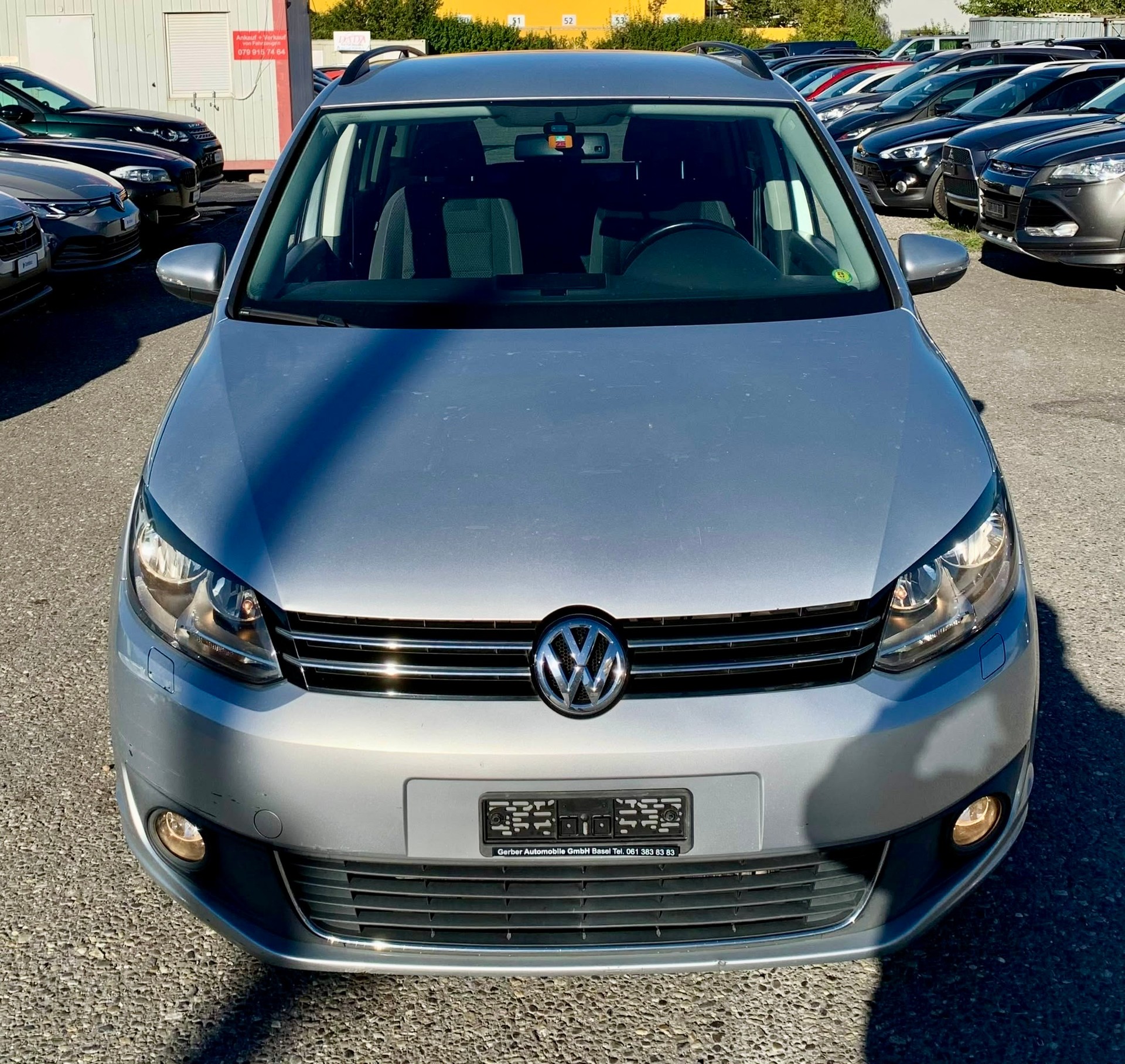 VW Touran 2.0 TDI BMT Comfortline DSG Automat (Klimatronik * Sensoren * Sitzheizung * Sensoren + Navigation * BO5)-image-2