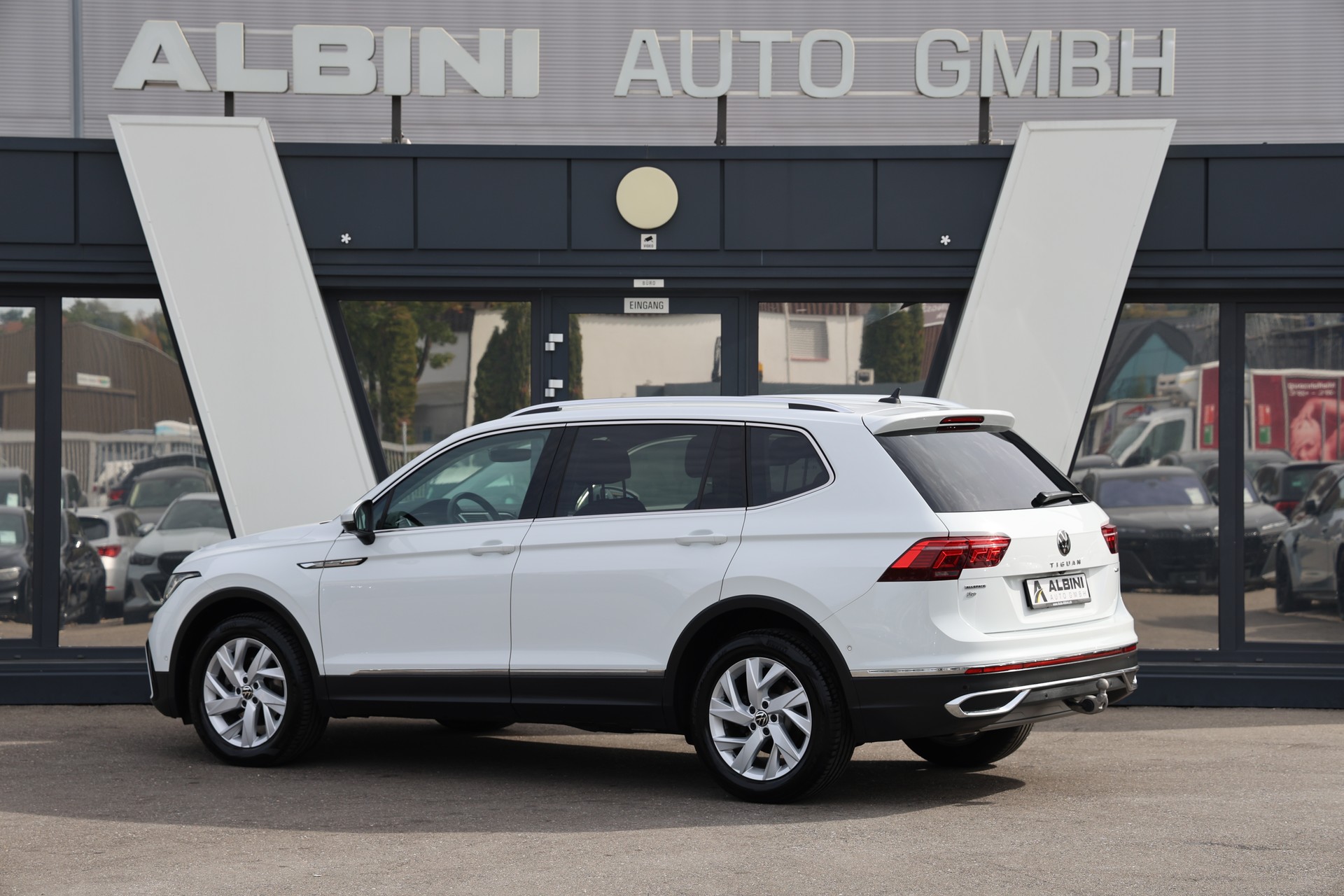 VW Tiguan Allspace 2.0 TDI SCR Elegance DSG-image-3