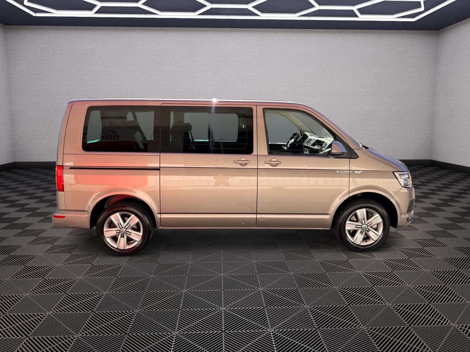 VW T6 Caravelle 2.0 Bi-TDI Comfortline 4Motion DSG-image-3