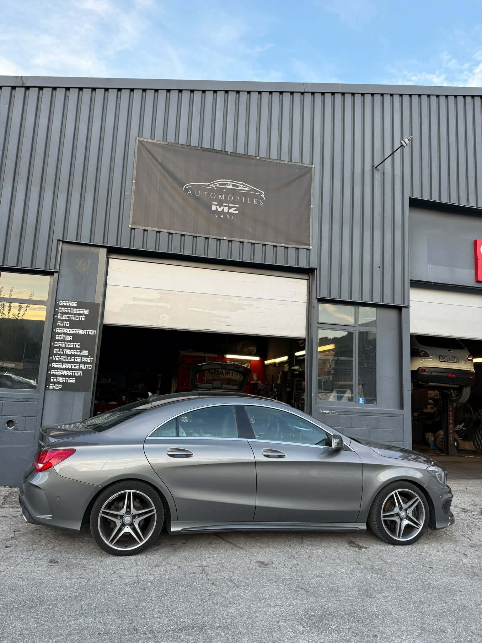 MERCEDES-BENZ CLA 250 AMG Line 7G-DCT 4Matic-image-1