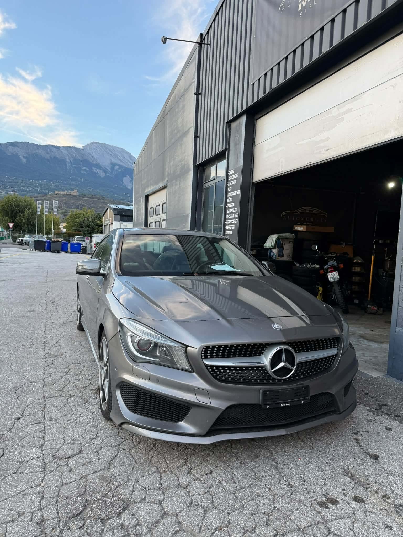 MERCEDES-BENZ CLA 250 AMG Line 7G-DCT 4Matic-image-6