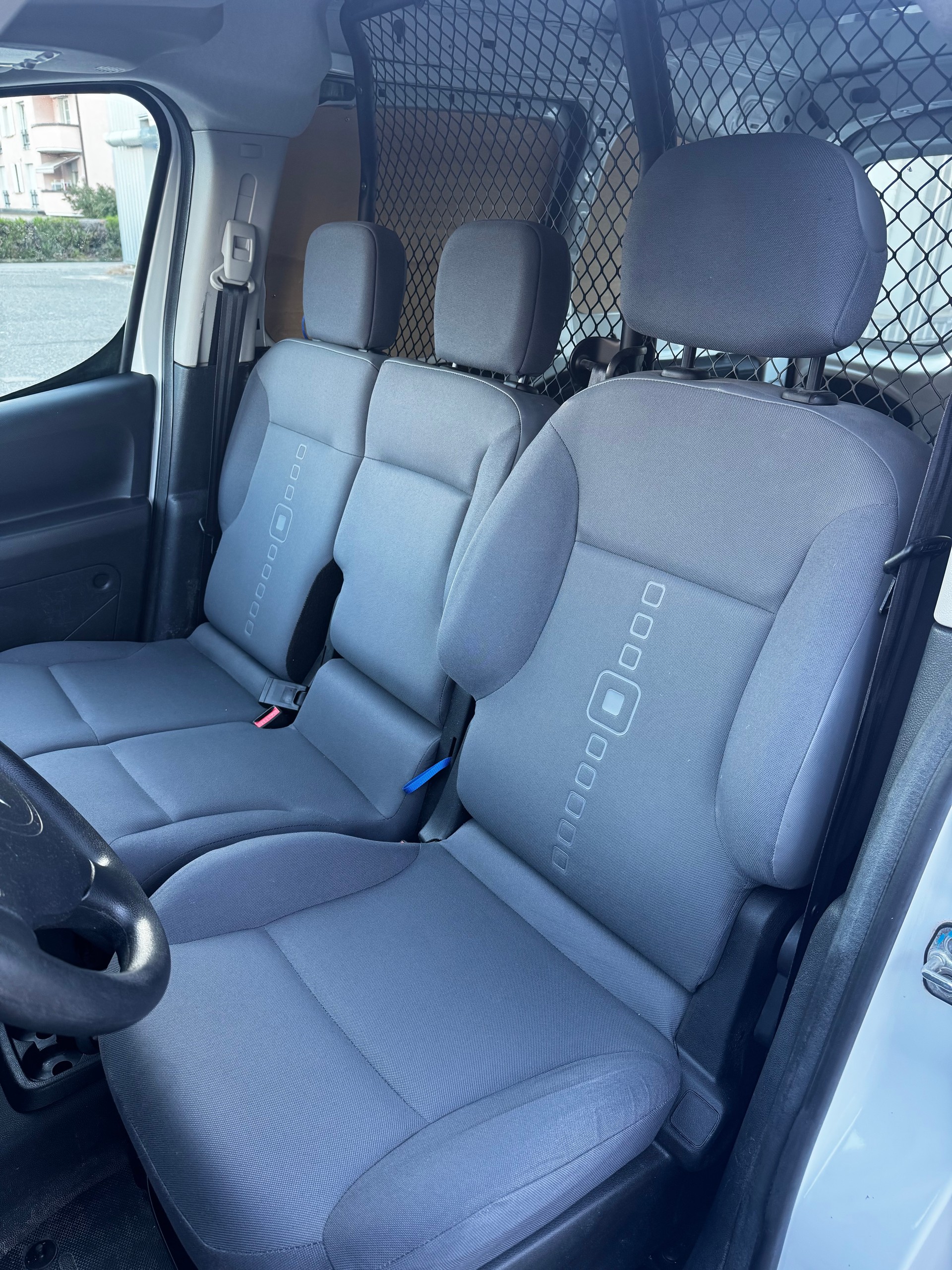 CITROEN Berlingo 1.6 HDi 90 Komfort-image-8