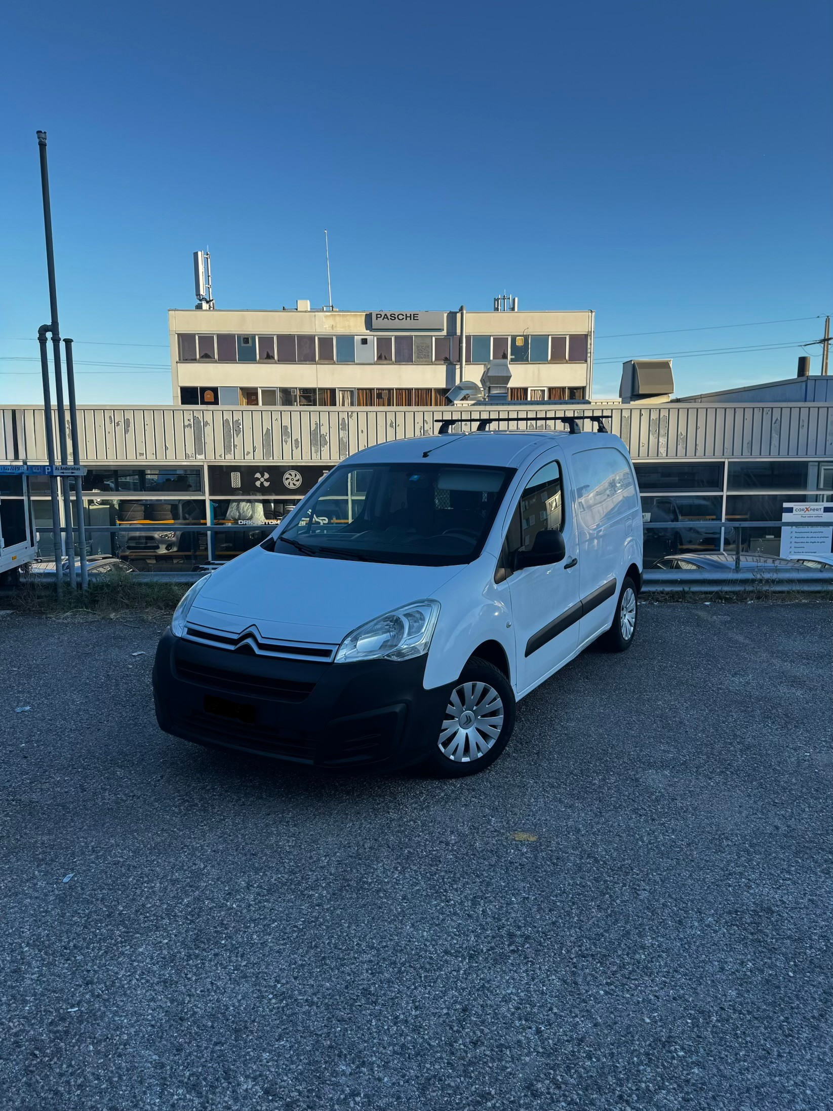 Car photo