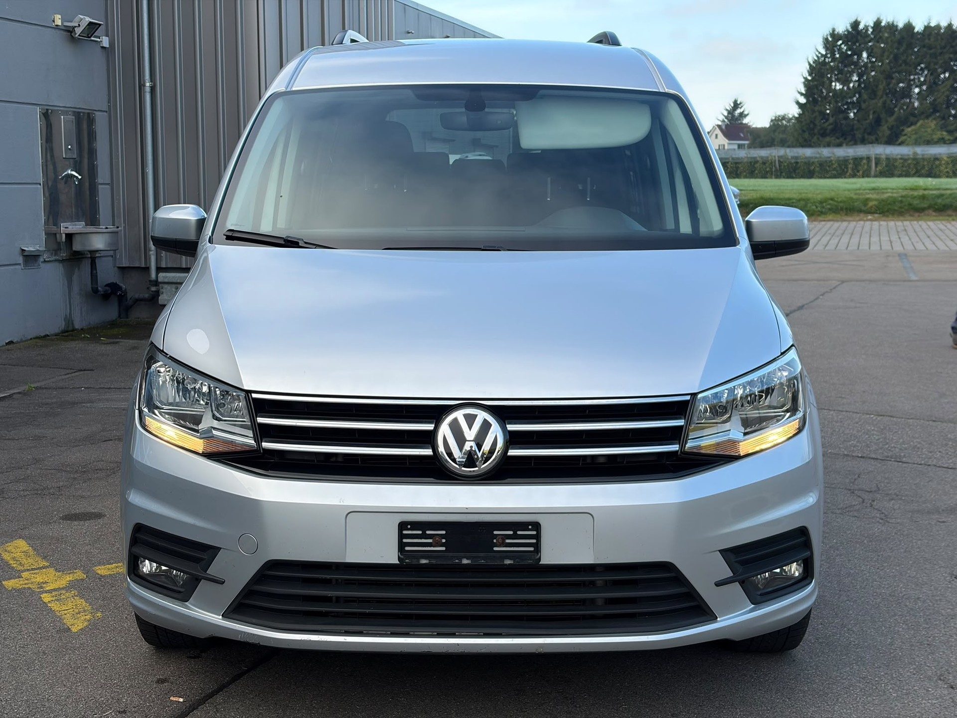VW Caddy Maxi 2.0 TDI Trendline DSG-image-1