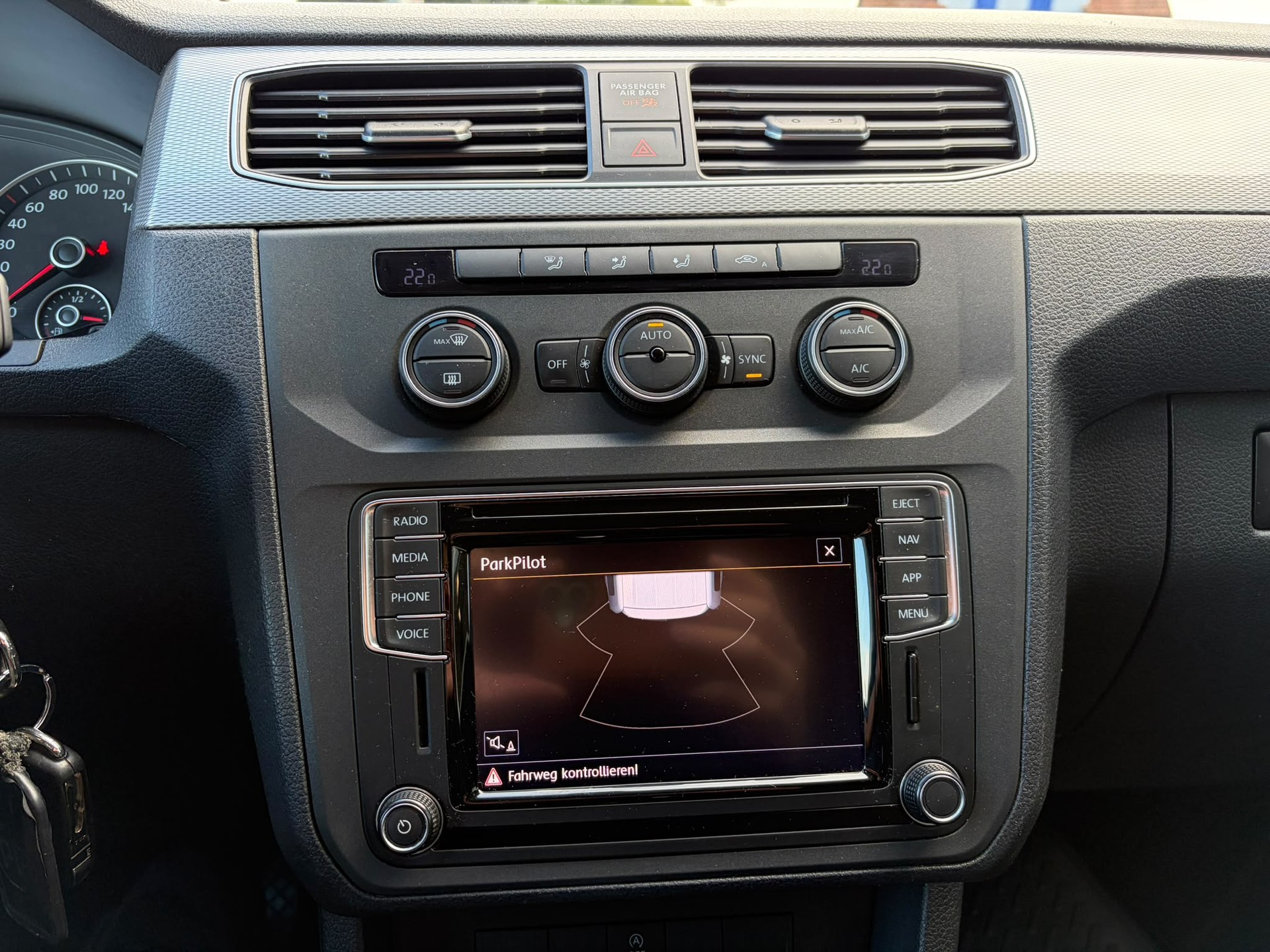 VW Caddy Maxi 2.0 TDI Trendline DSG-image-11