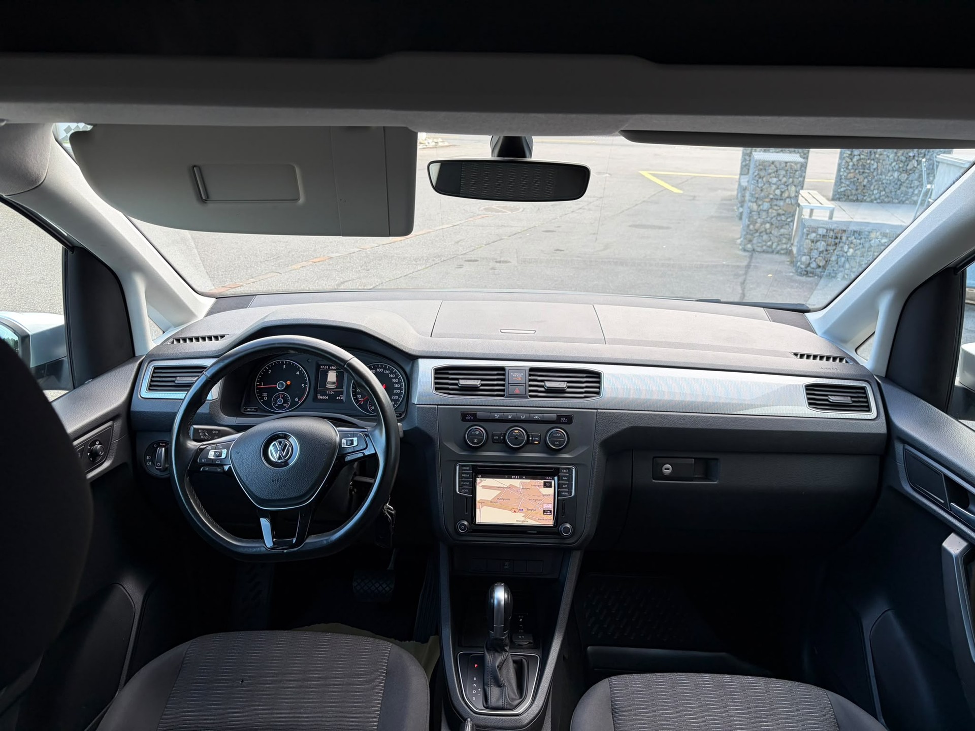 VW Caddy Maxi 2.0 TDI Trendline DSG-image-9