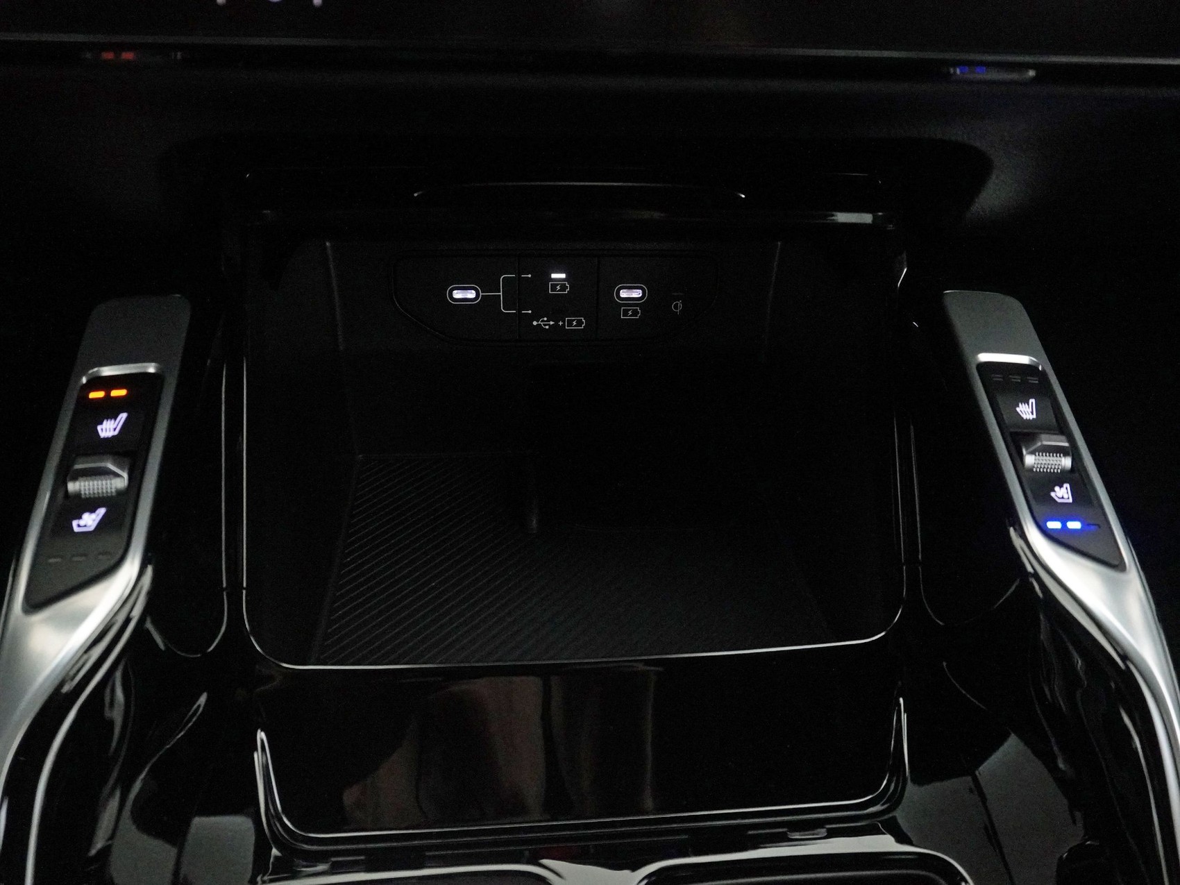 KIA Sorento 1.6 T-GDi Plug-in Hybrid Style Plus 7Plätzer-image-22