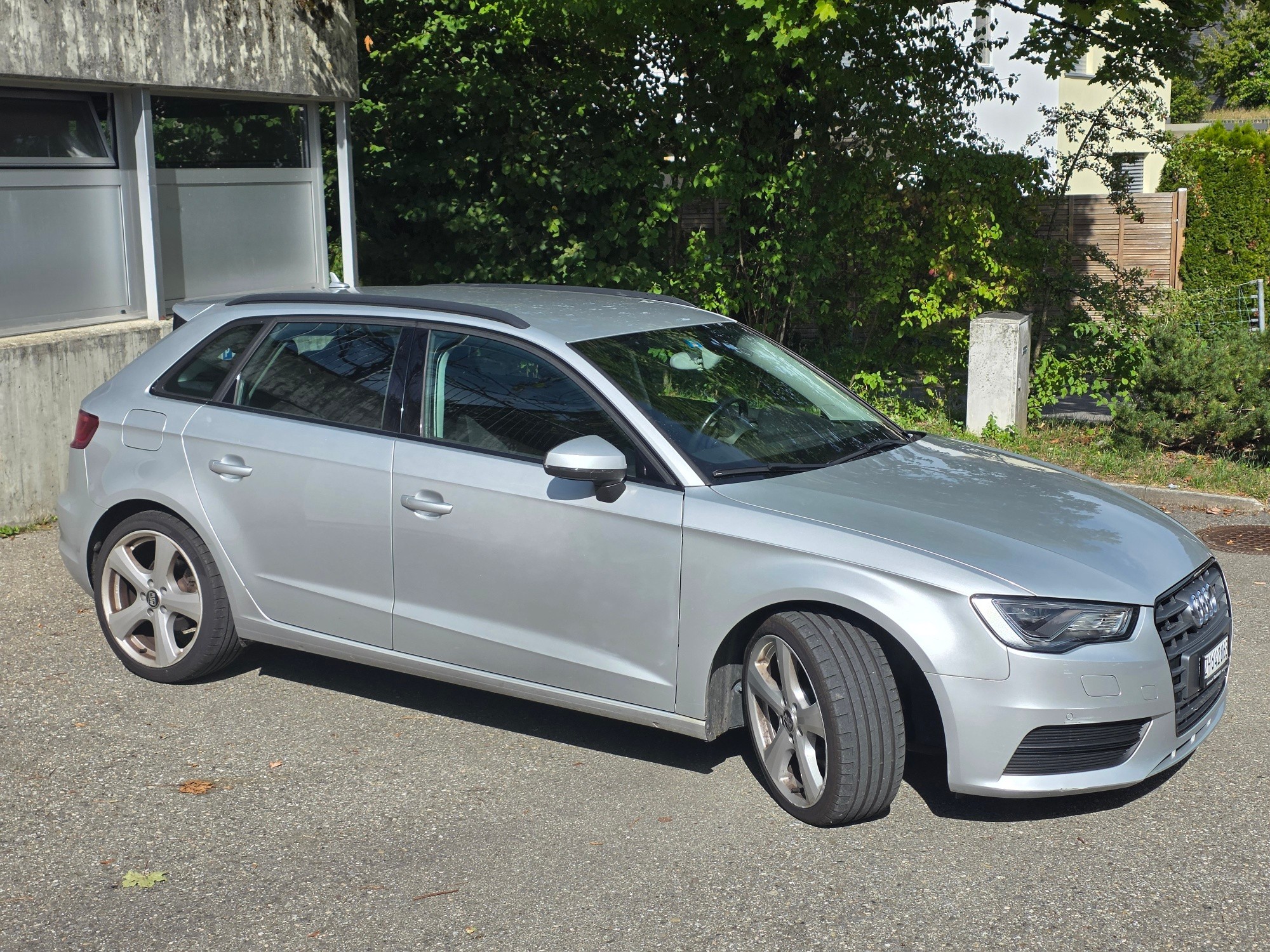 Car photo