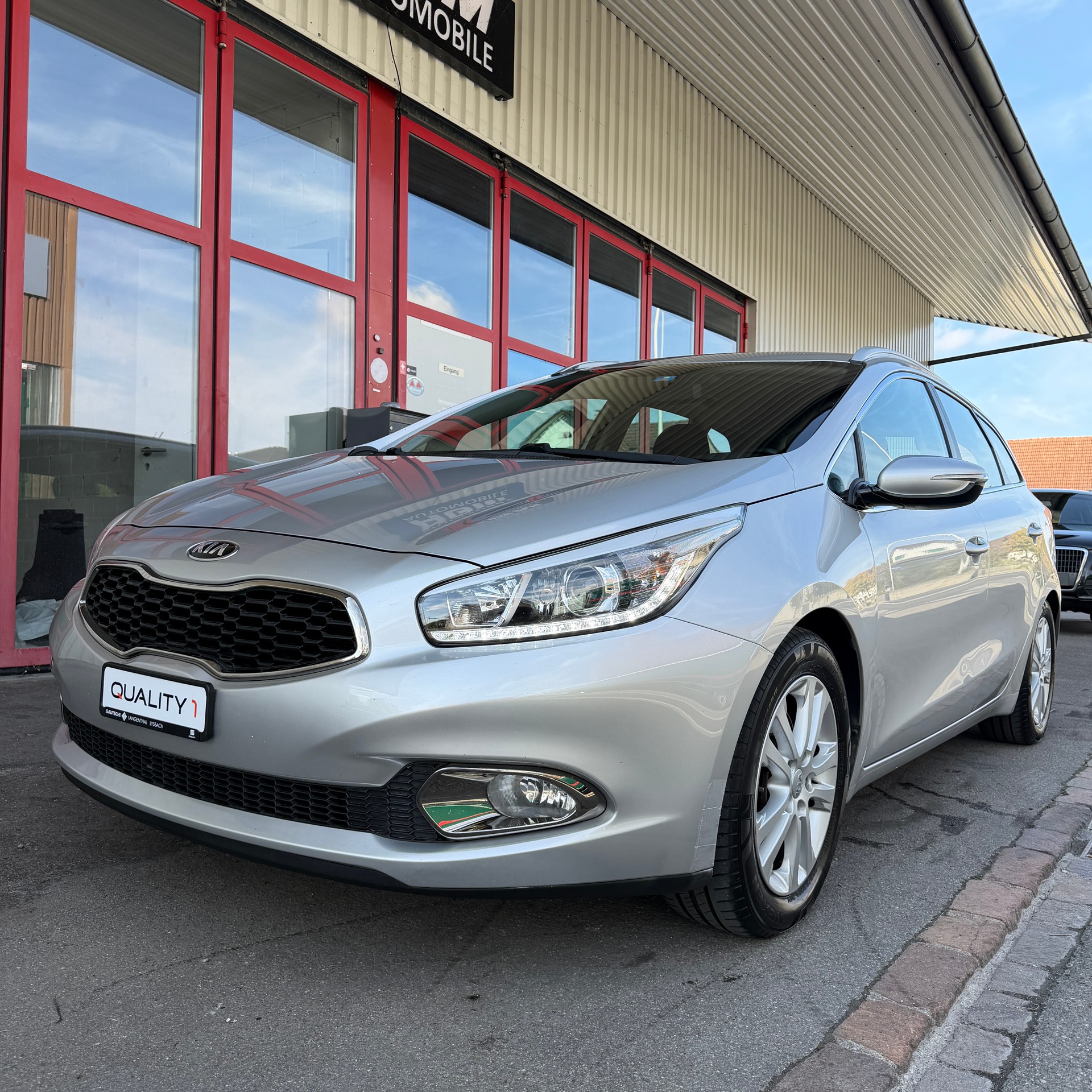 KIA Cee'd Sportswagon 1.6 GDi Trend DCT-image-2