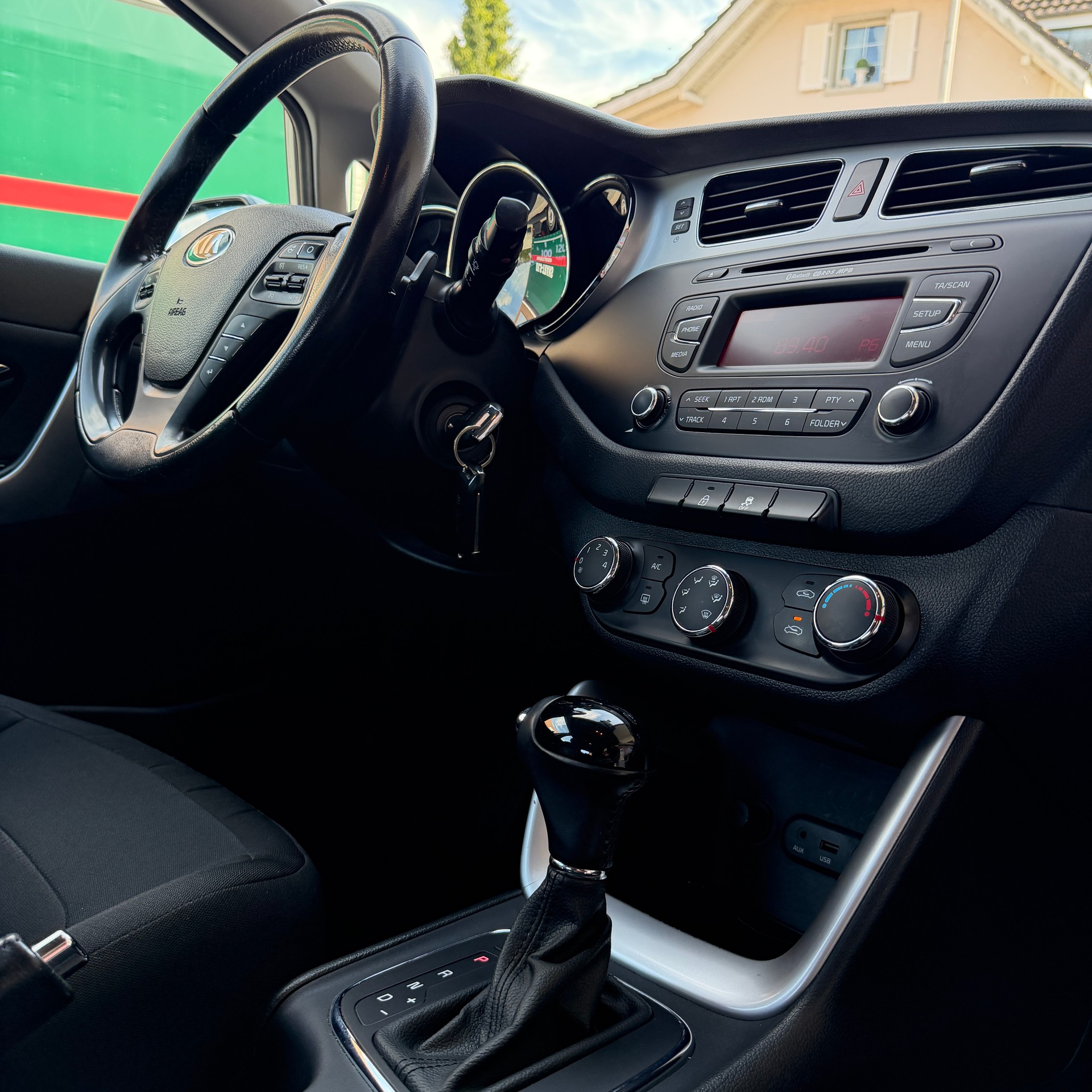 KIA Cee'd Sportswagon 1.6 GDi Trend DCT-image-13